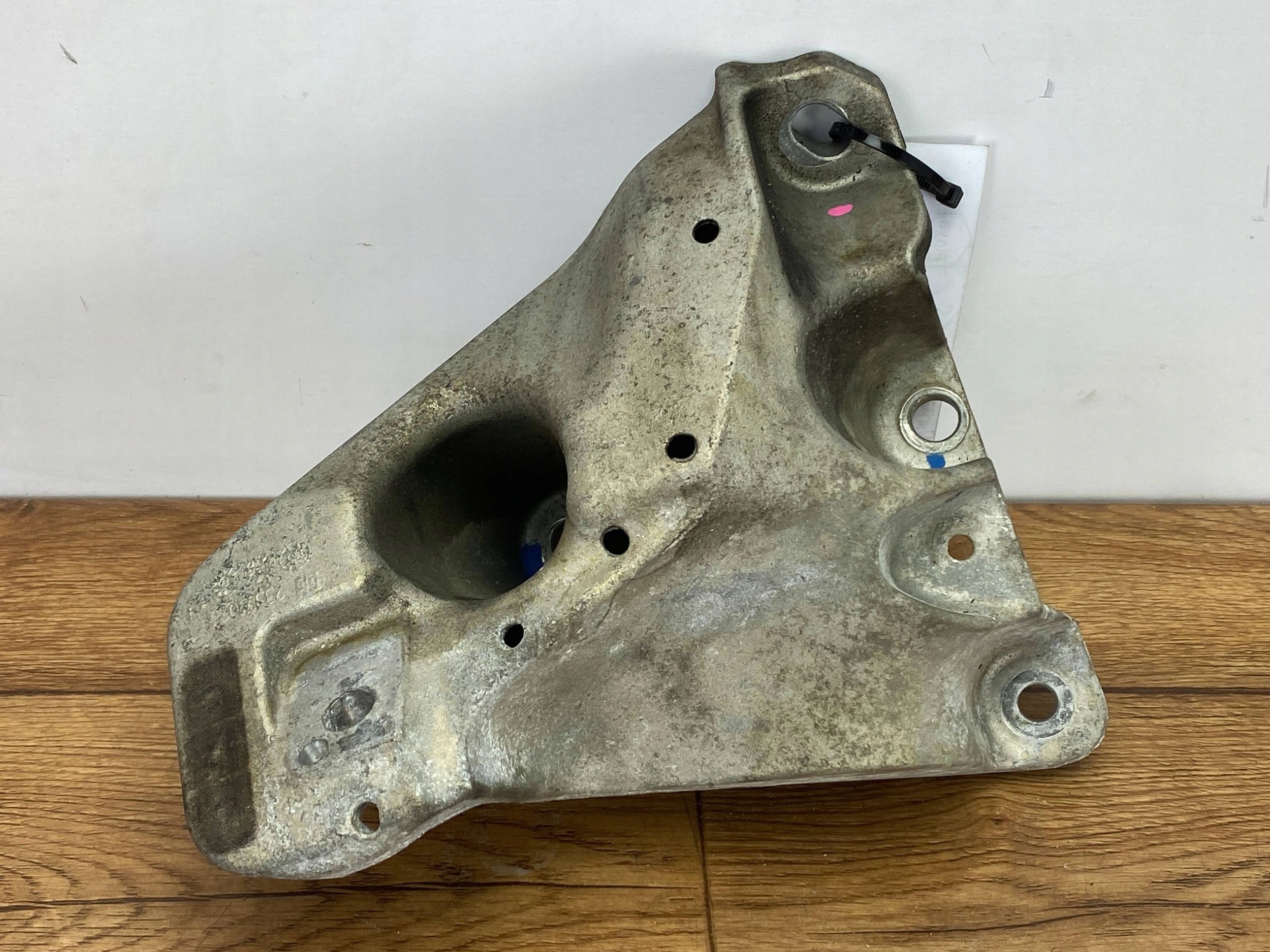 engine mount Chevrolet Camaro SS VI 2016+ 6.2