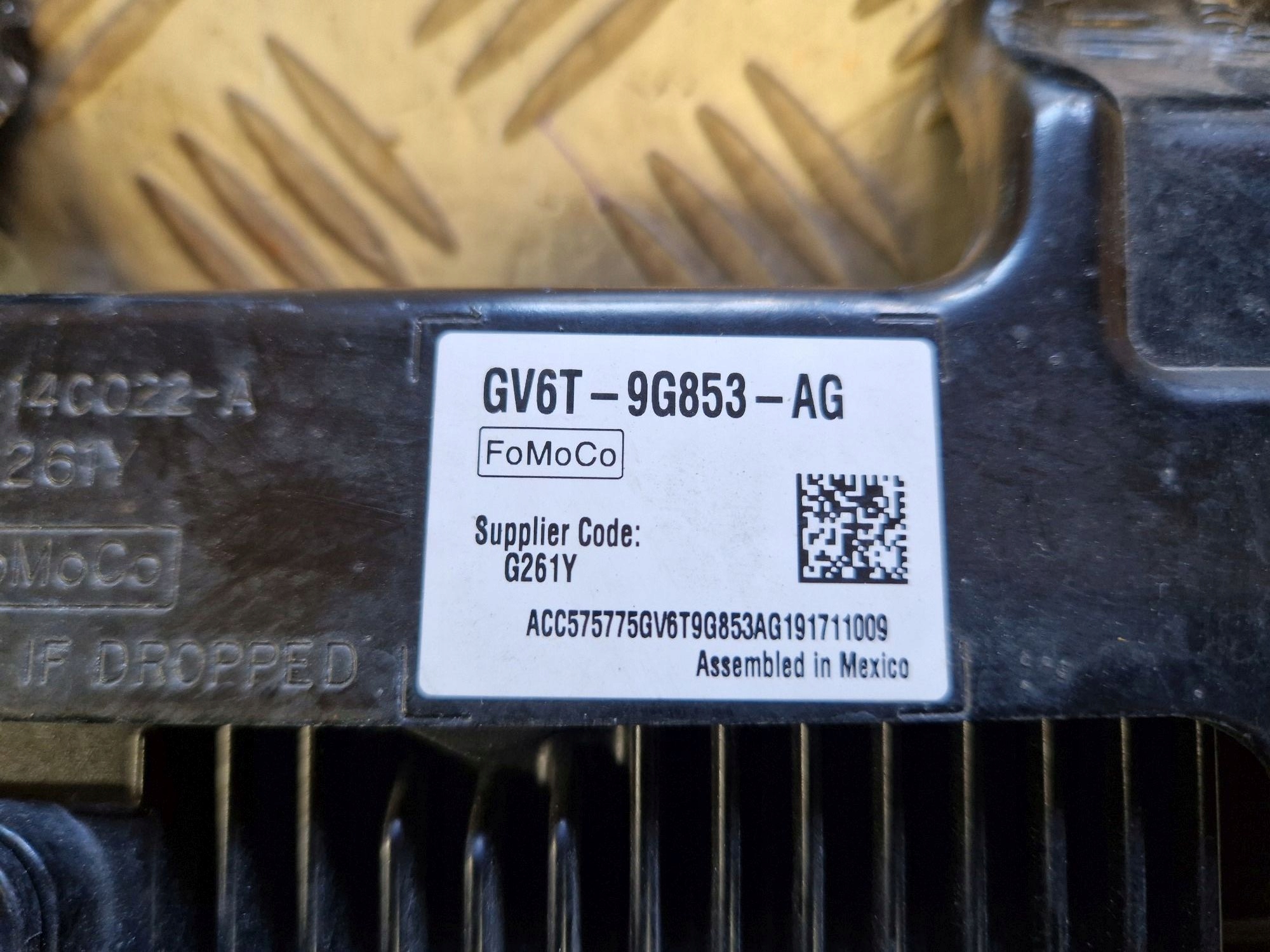 RADAR DISTRONIC FORD KUGA II 2012R-> GV6T-9G768-AF