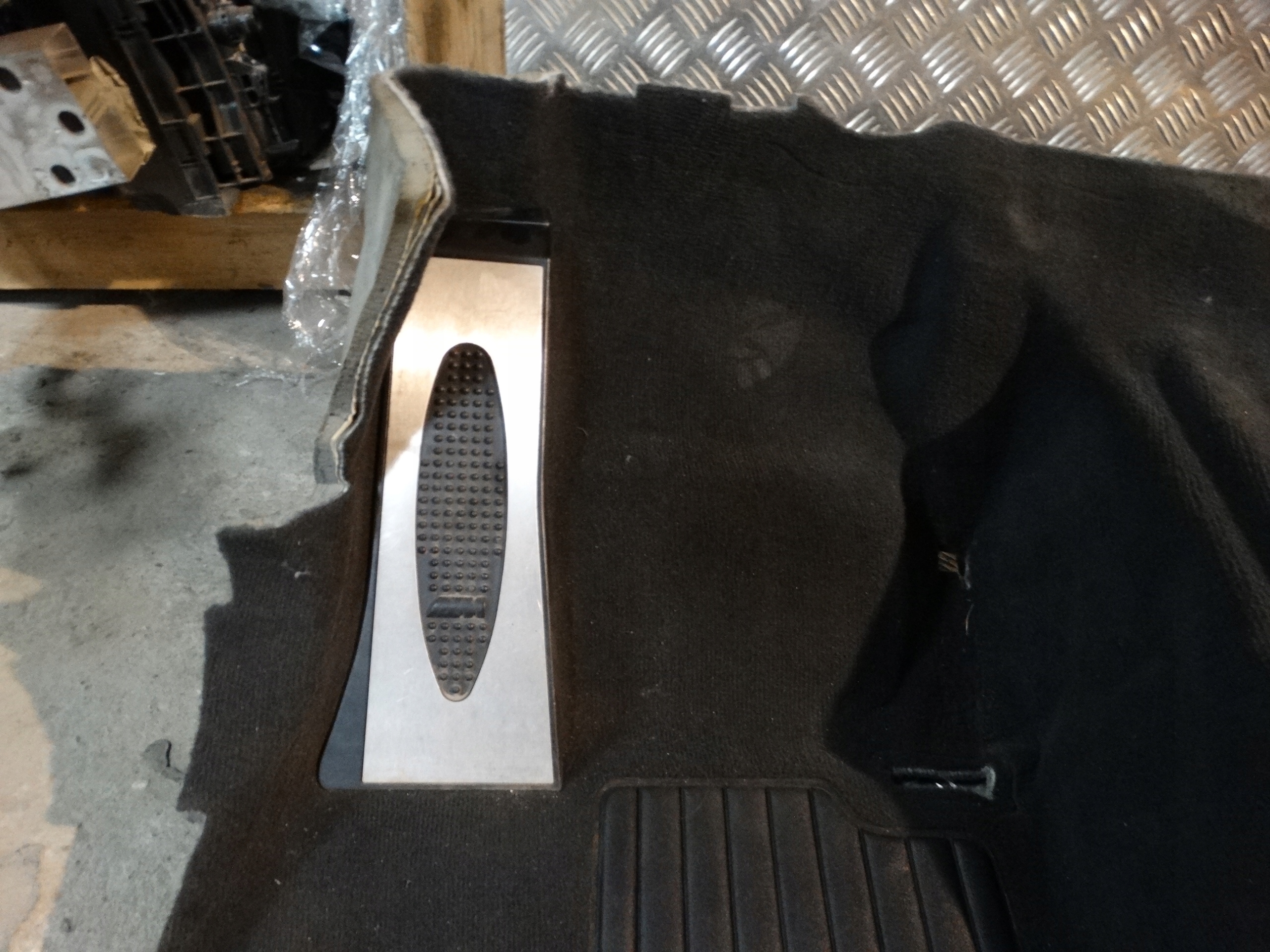 IDEALNY carpet front BMW F15 F85 1
