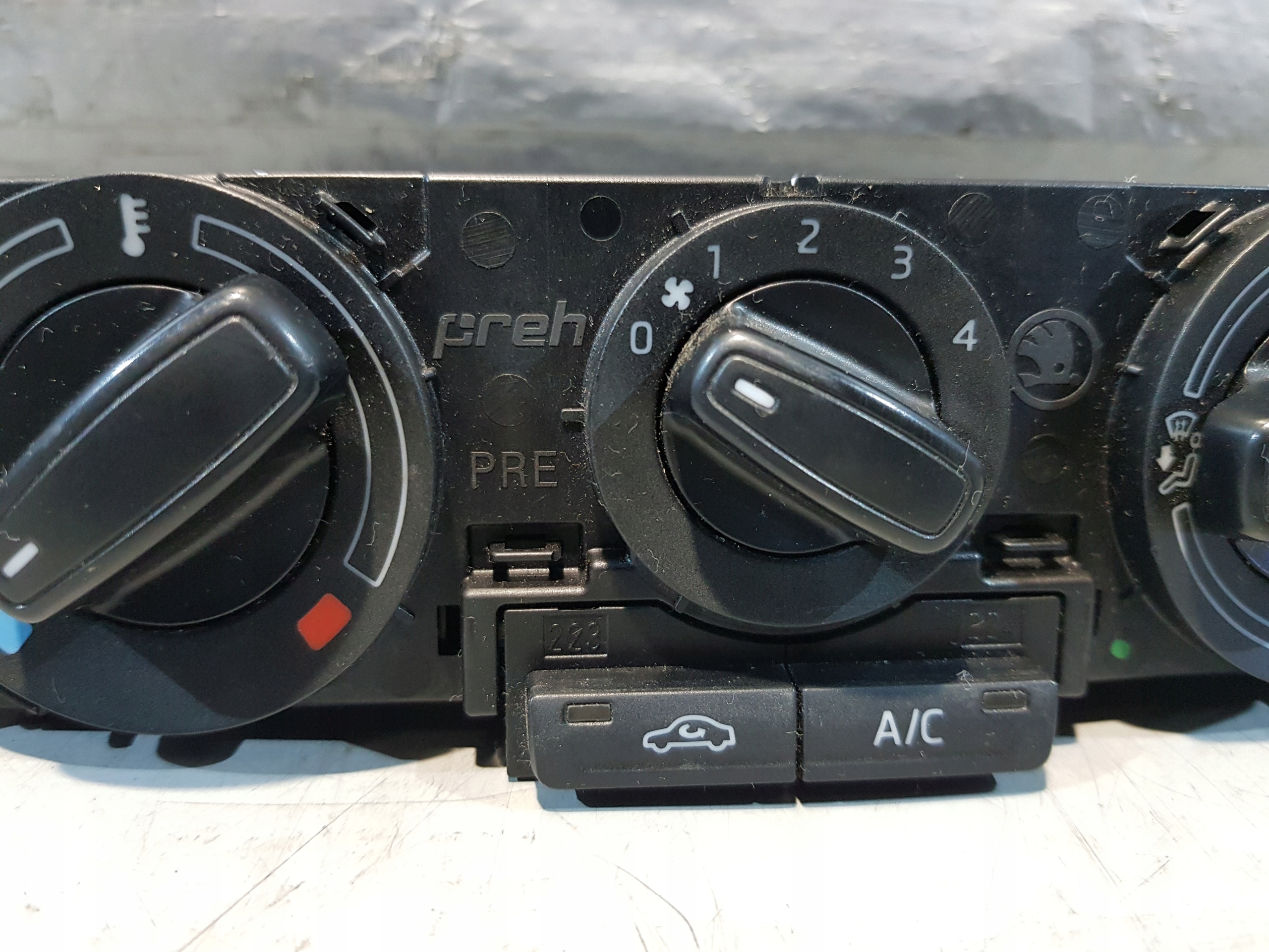 PANEL klími SKODA RAPID II OE 5JA820045B