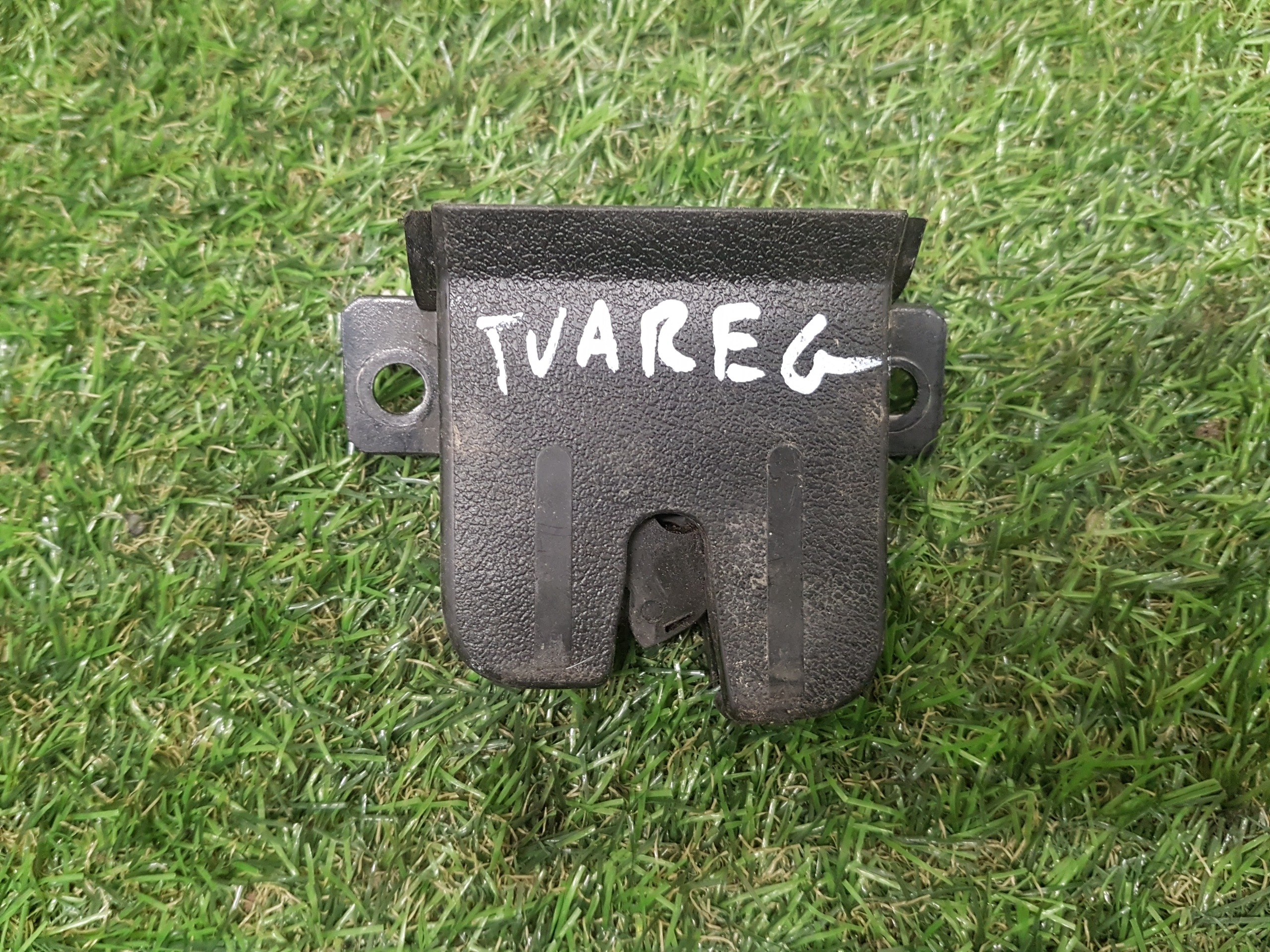 lock bonnet boot VOLKSWAGEN TOUAREG 7L6827505