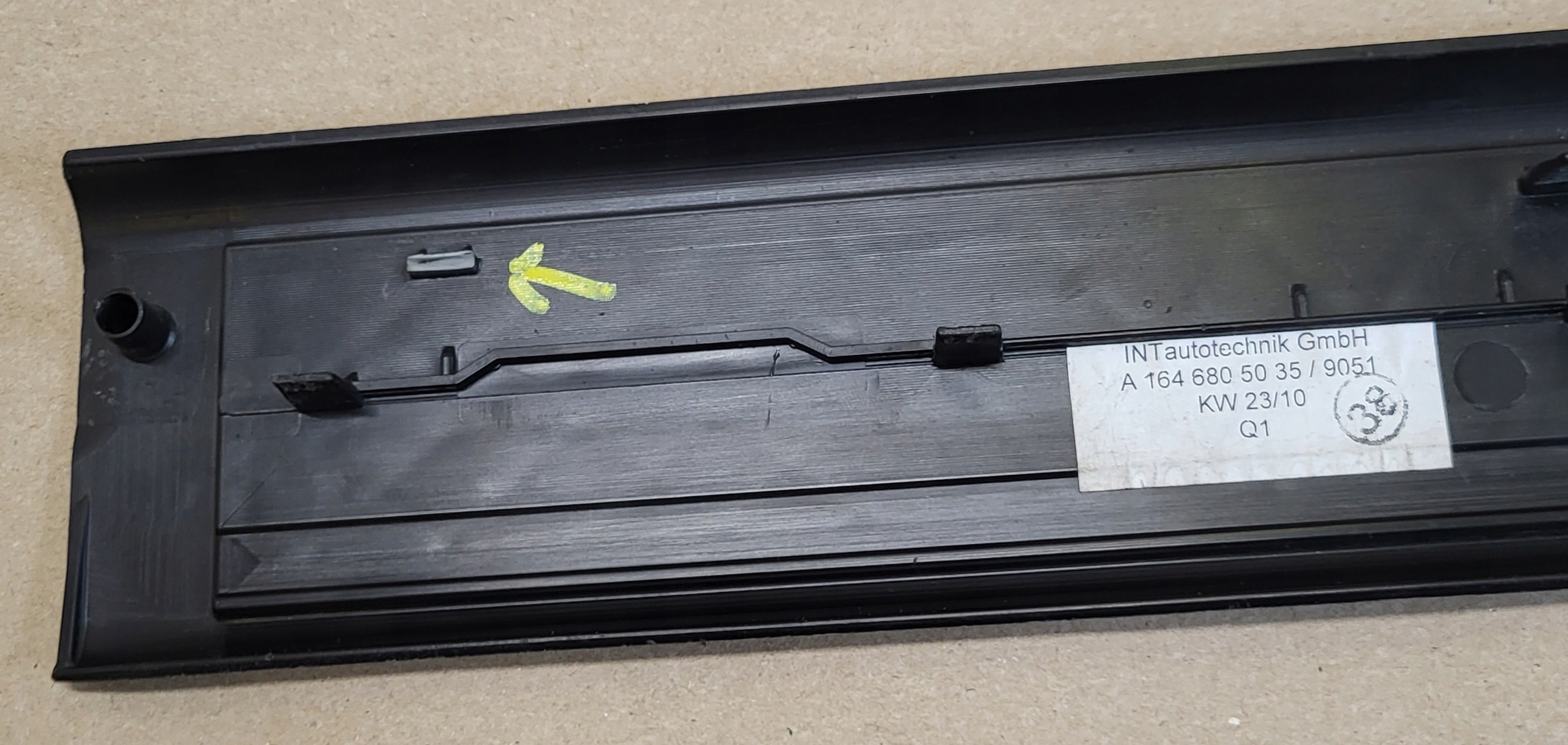 moulding inner cap threshold right front MERCEDES ML W164 LIFT OE