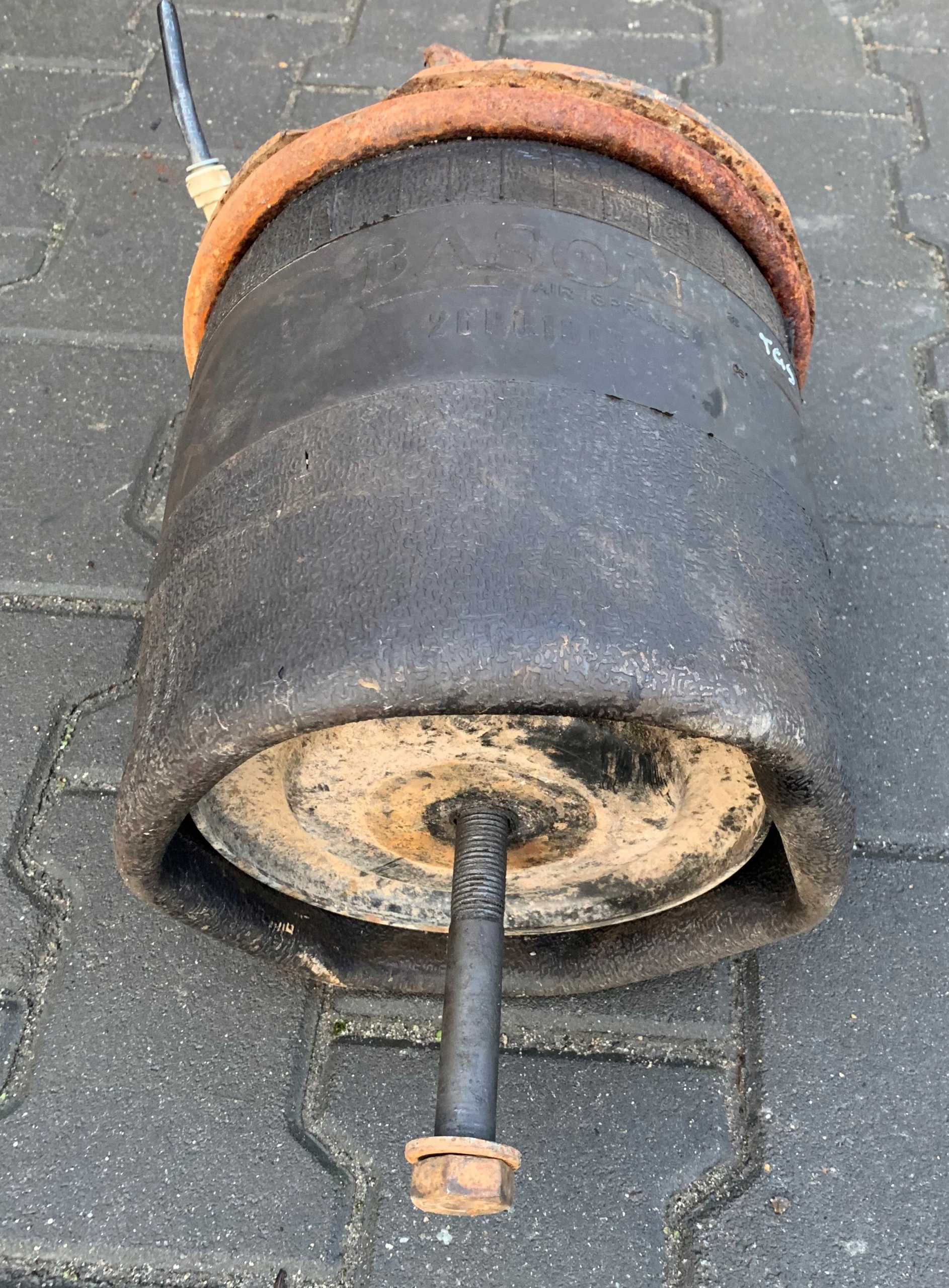 26P0181B - MAN TGA TGX TGS СИЛЬФОН ПОДВЕСКА ПОДУШКА BASON