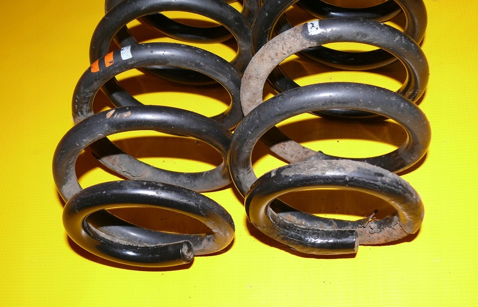 2x spring springing front front AUDI A6 C6 2.7 3.0 TDI 04-08 QUATTRO
