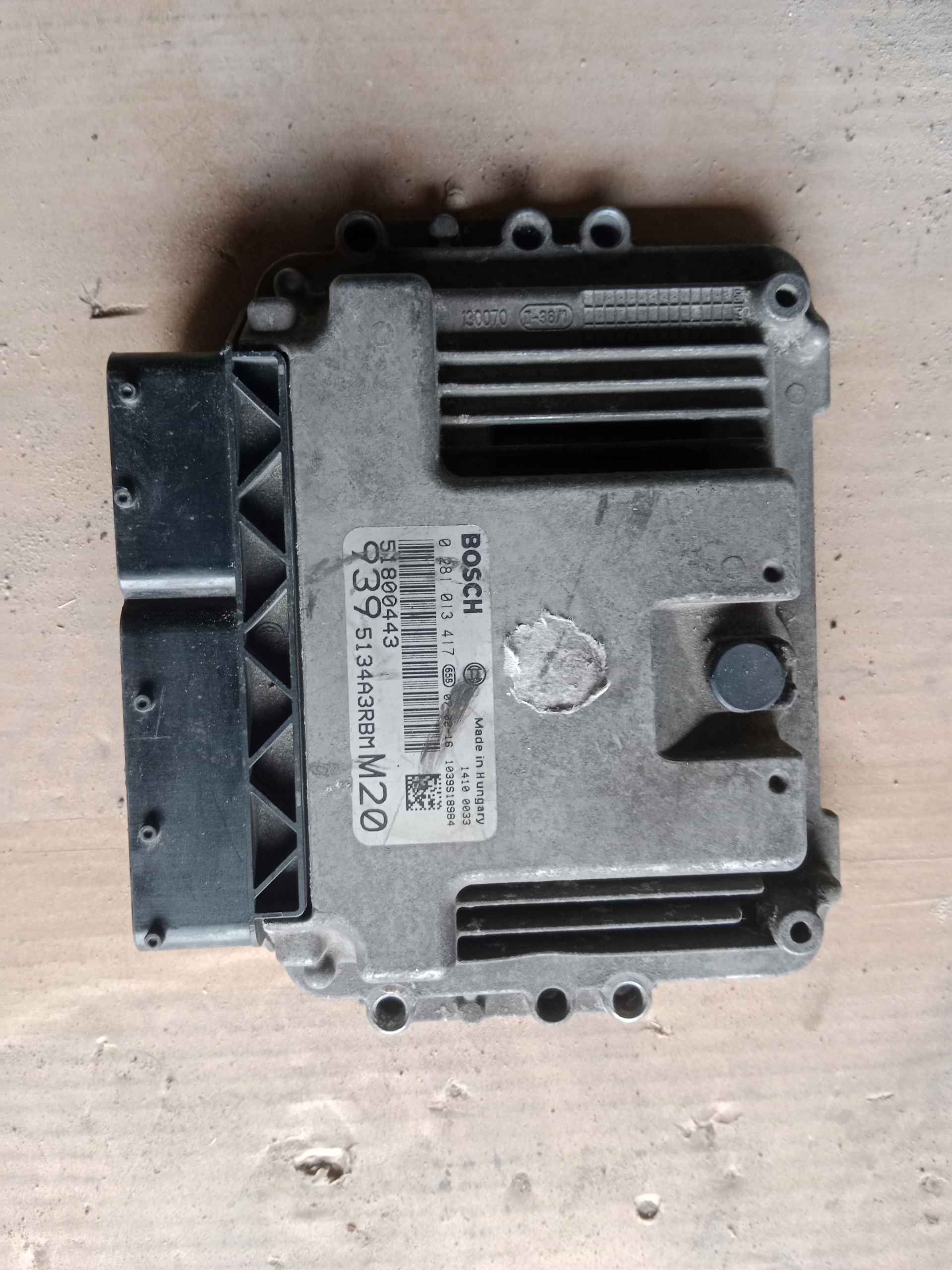 computer control unit of the engine Alfa romeo 0281013417