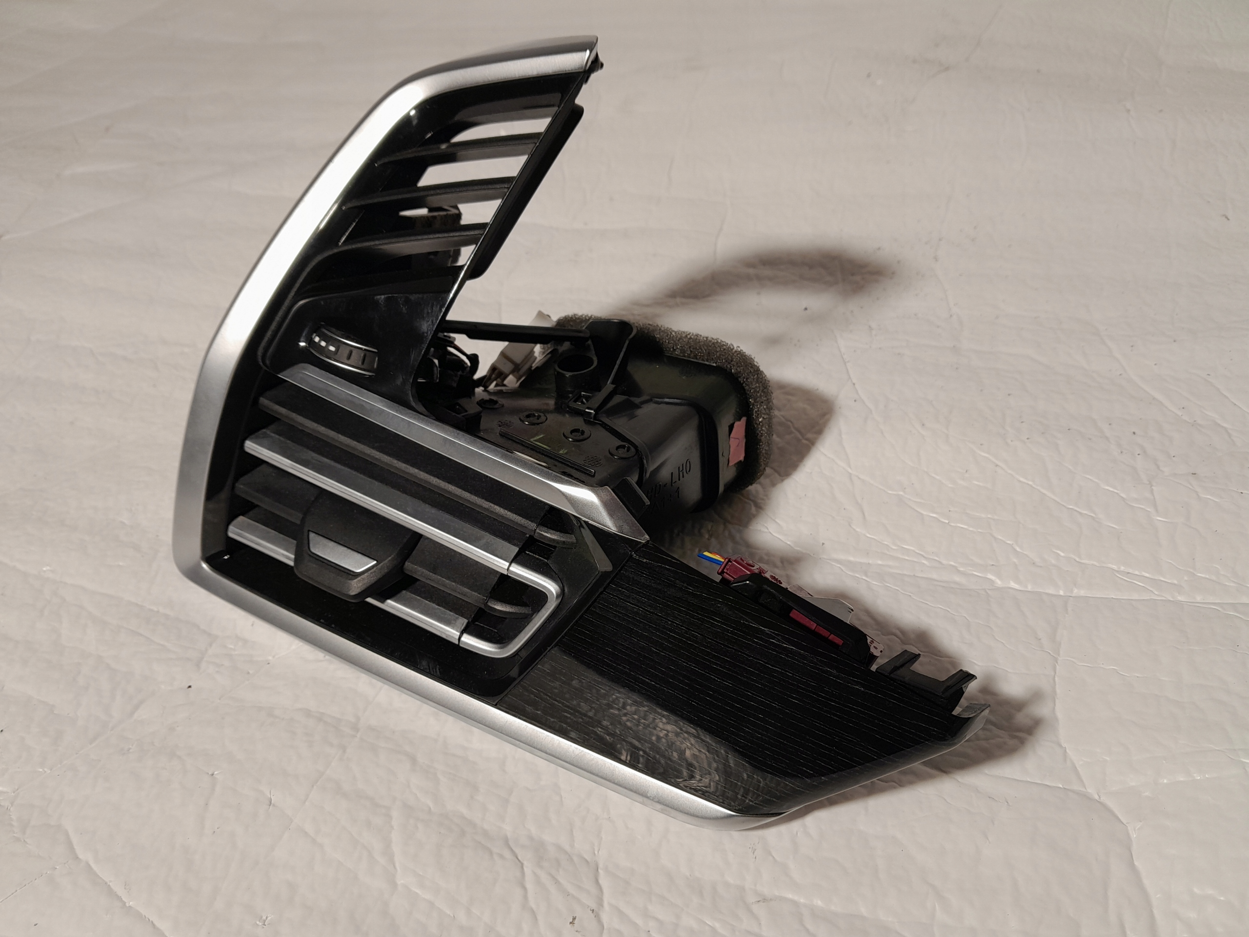BMW X5 G05 grid air conditioning devices 2182891