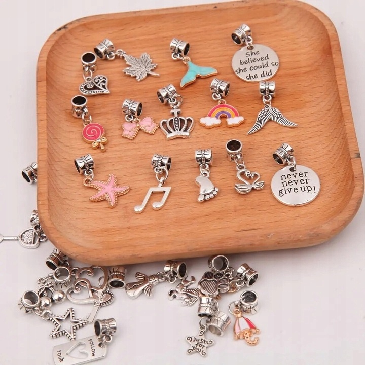 KORALIKI ZESTAW DO ROBIENIA BRANSOLETEK CHARMS Marka NORIMPEX