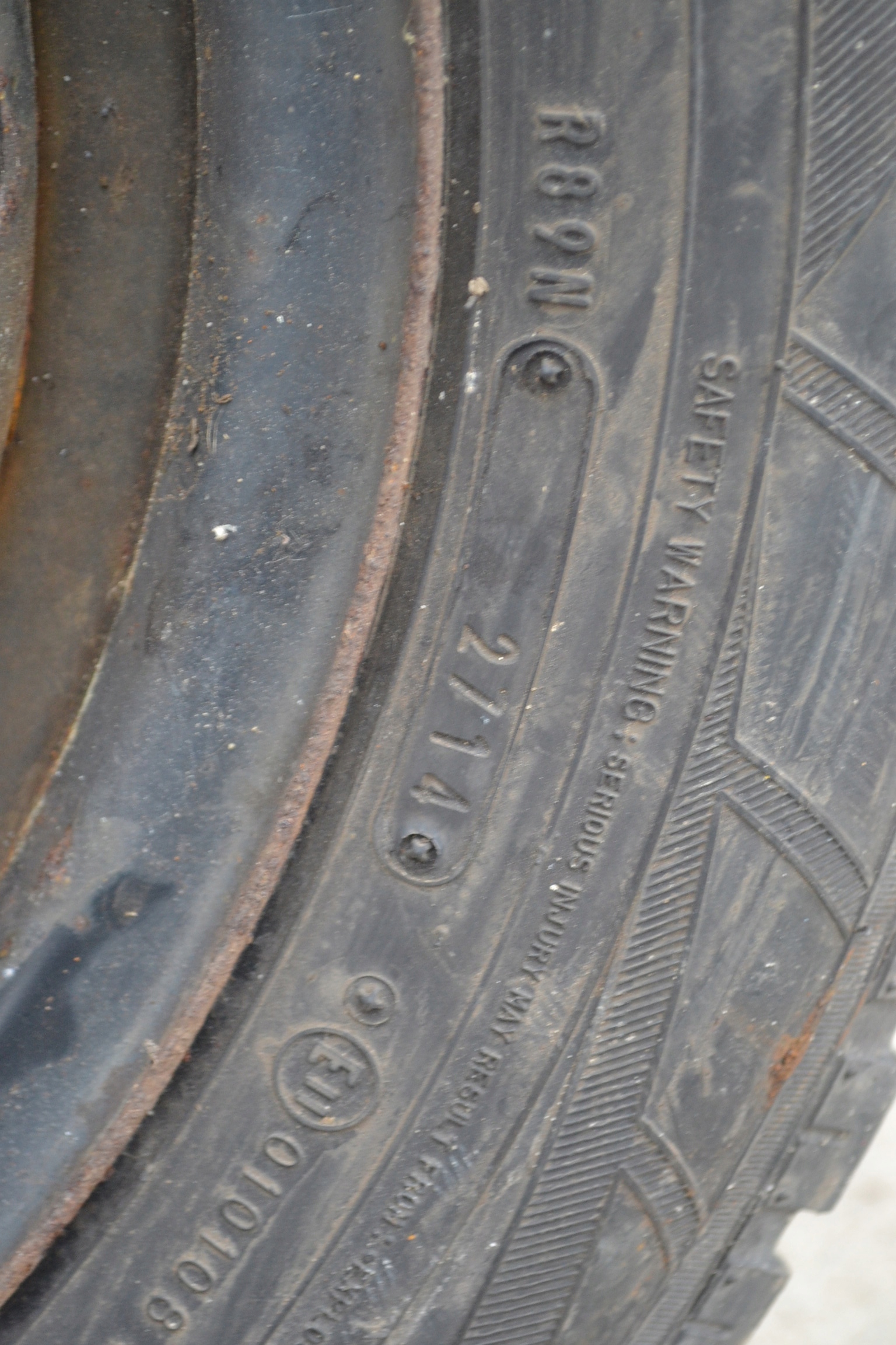 wheels discs metal tyres SUZUKI SX4 195/65 R15
