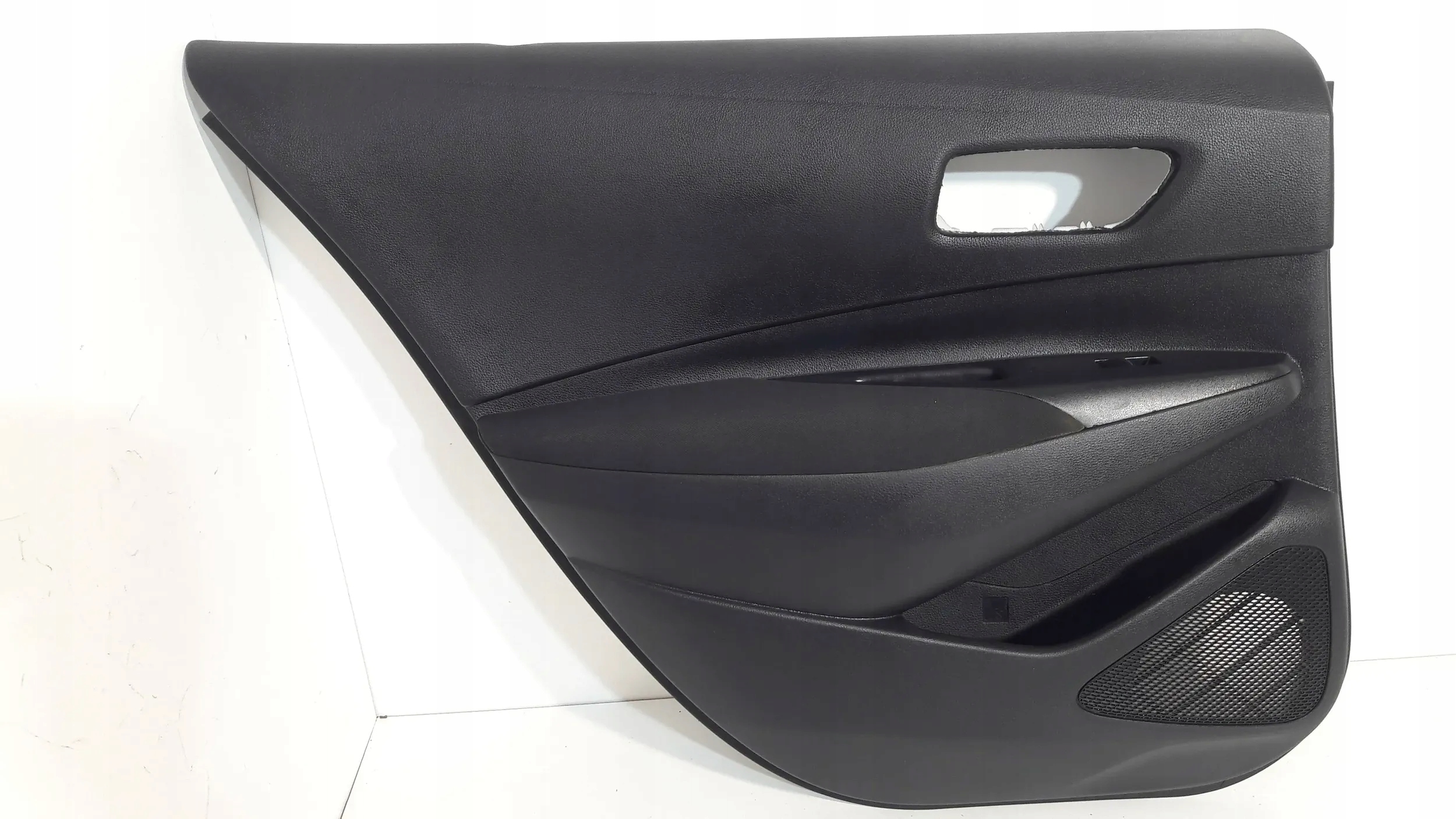 Toyota Corolla E210 E21 side door rear left Kombi 67614-02700 (ET14)