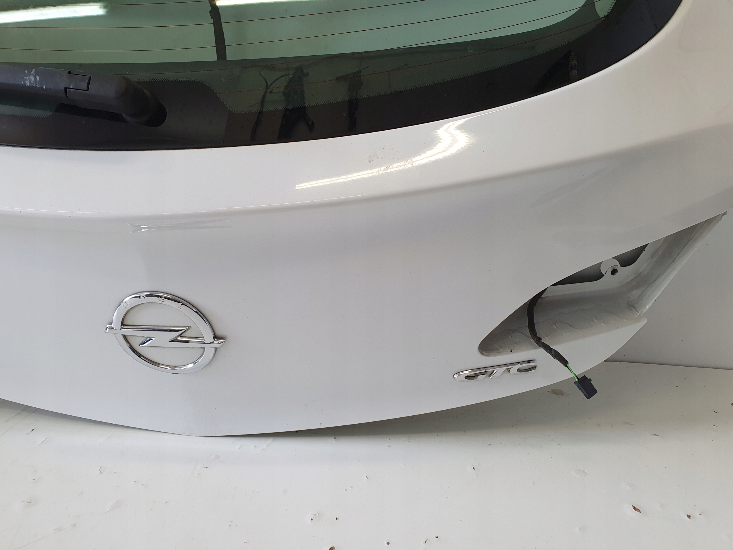 OPEL ASTRA J GTC 3D trunk door boot Z40R