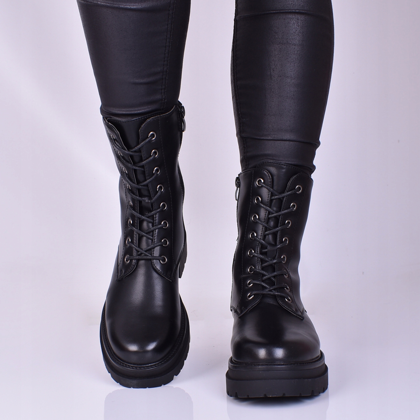 SKÓRZANE DAMSKIE GLANY SZNUROWANE WORKERY CZARNE Rozmiar 38