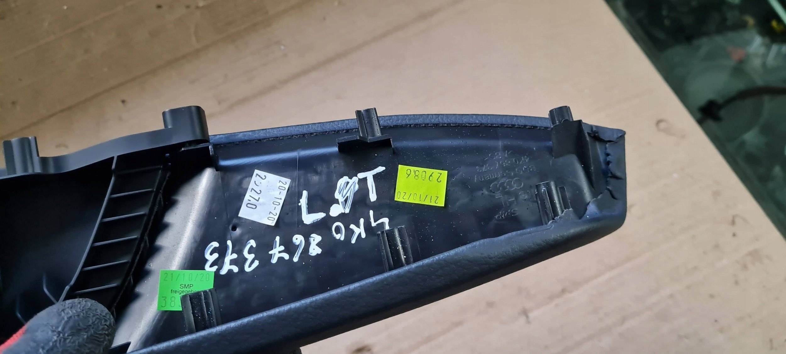 A6 C8 4K handle armrest door left rear part 4K0867373