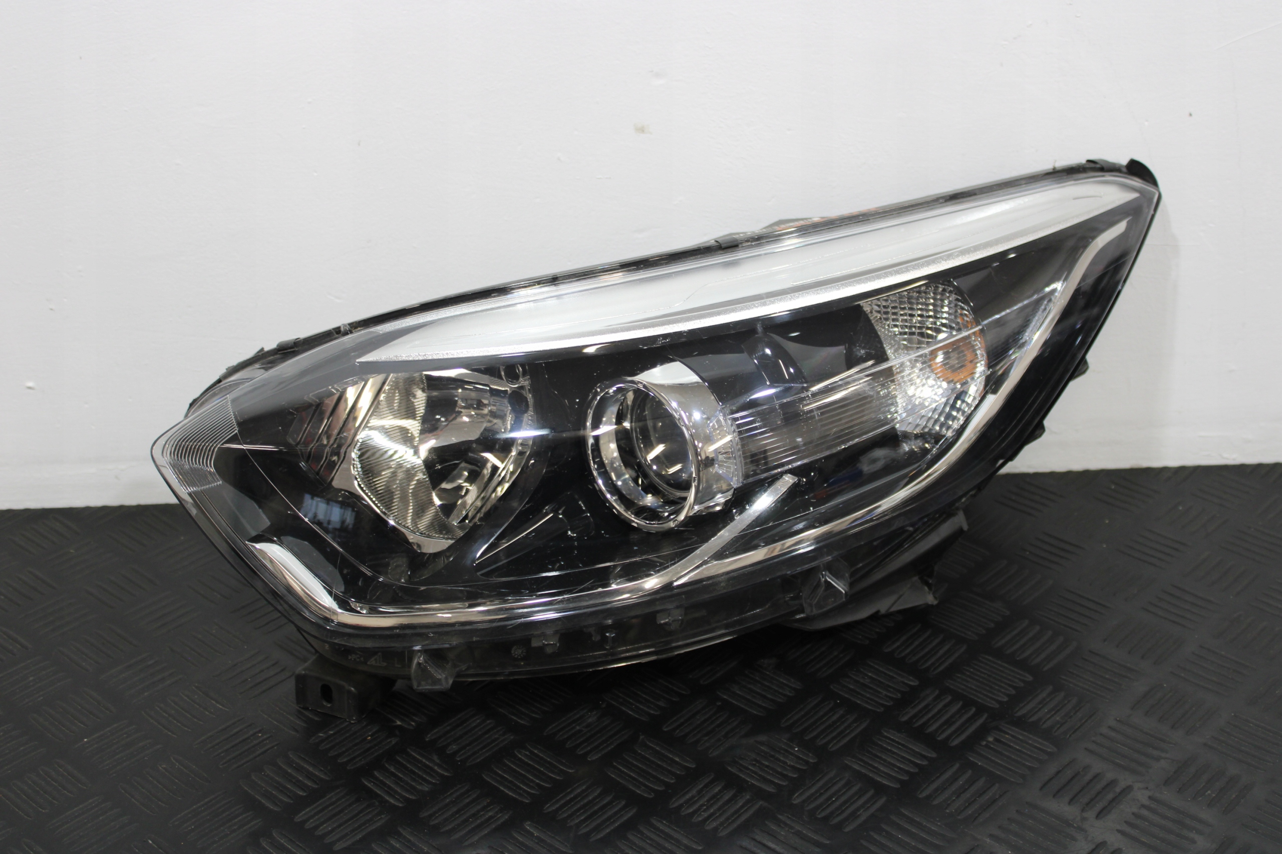 feu gauche avant 260603859R RENAULT CAPTUR