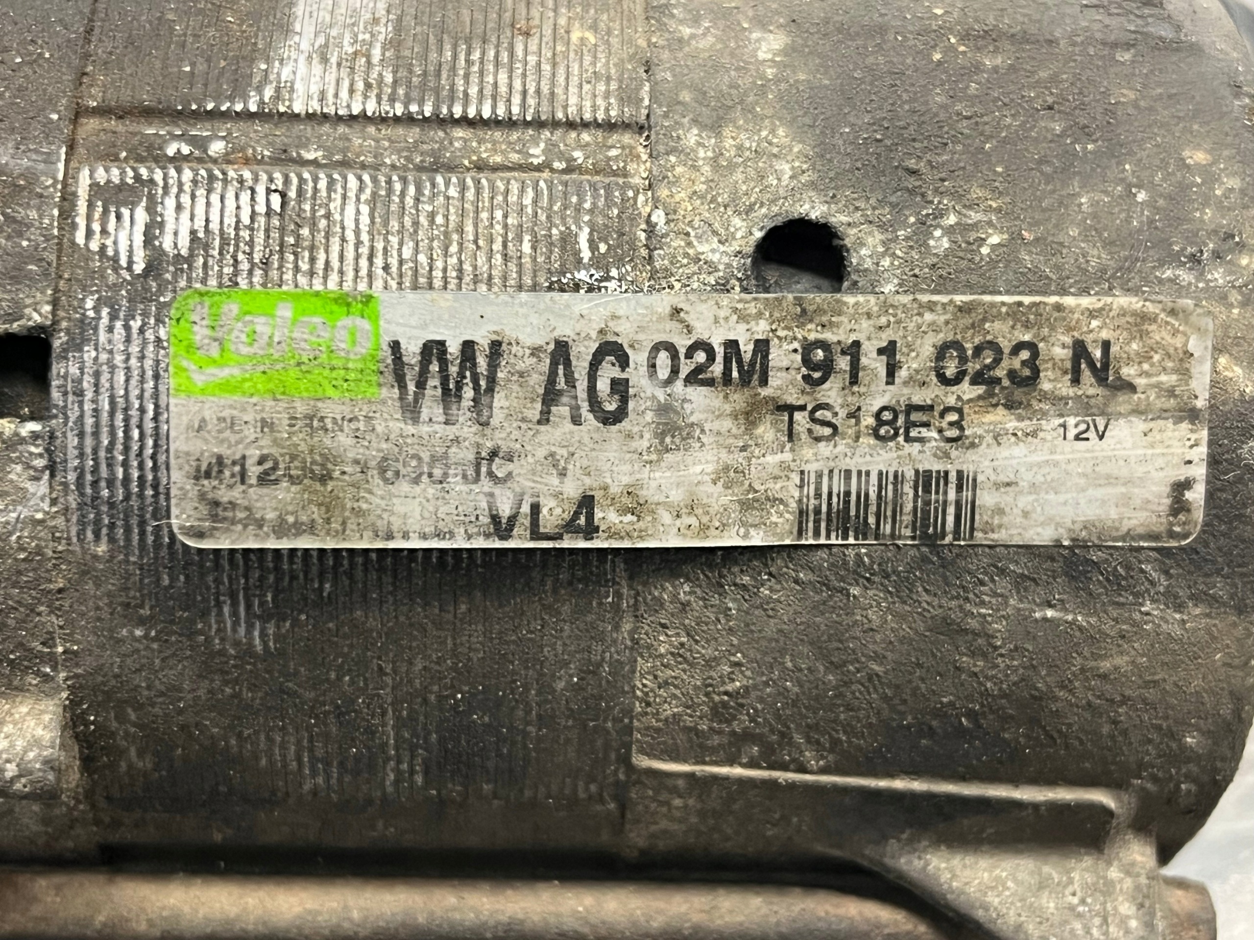 starter VOLKSWAGEN PASSAT B6 02M911023N