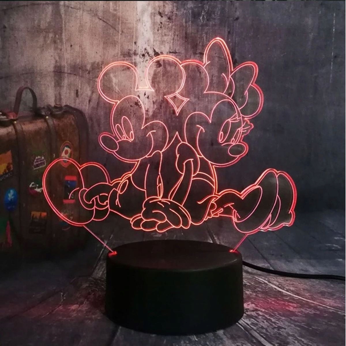 LAMPKA NOCNA 3D LED MICKEY I MINNIE PILOT PREZENT Długość/wysokość 20 cm