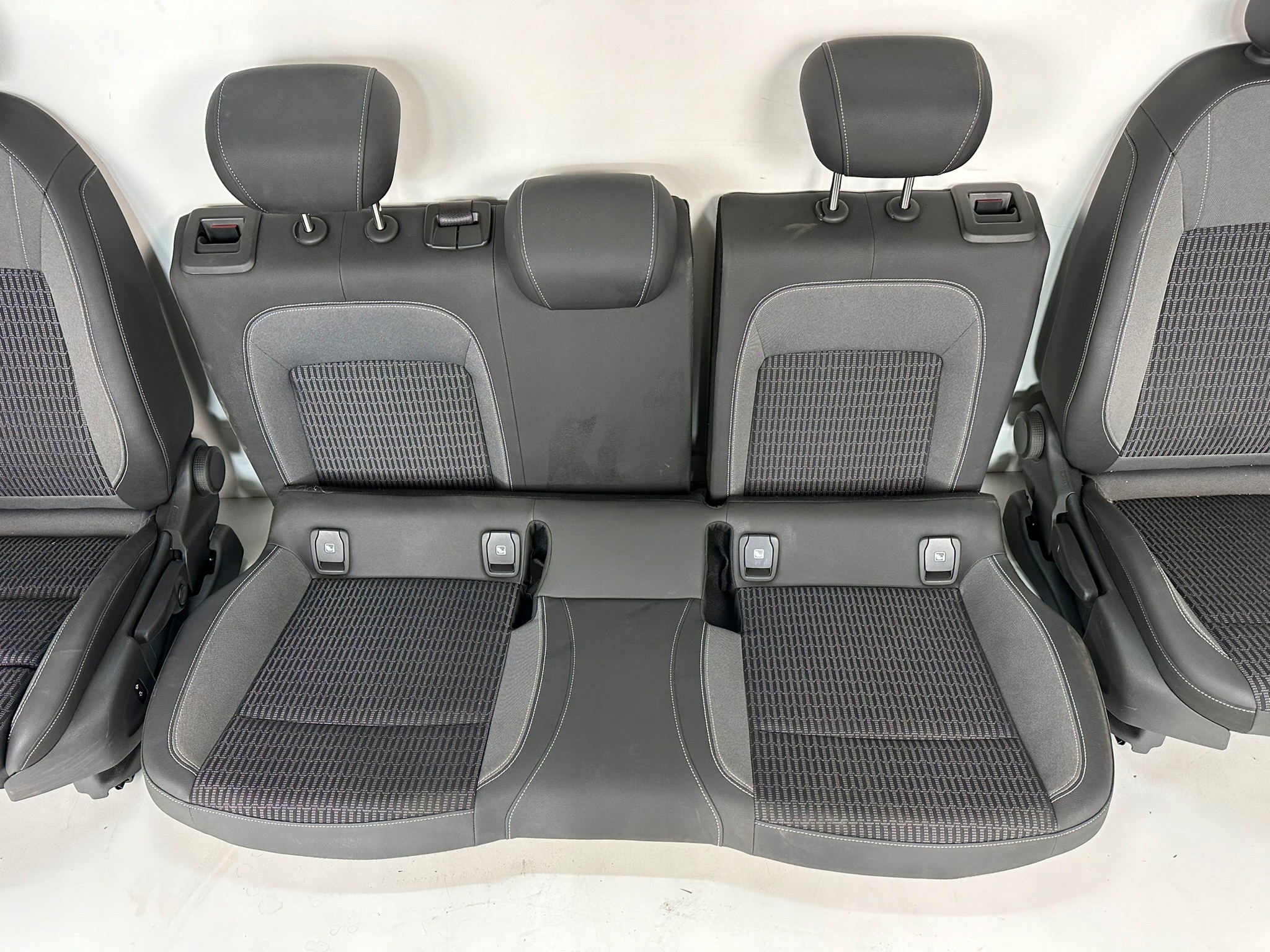 OPEL ASTRA K V Sitze KOMPLET EUROPA