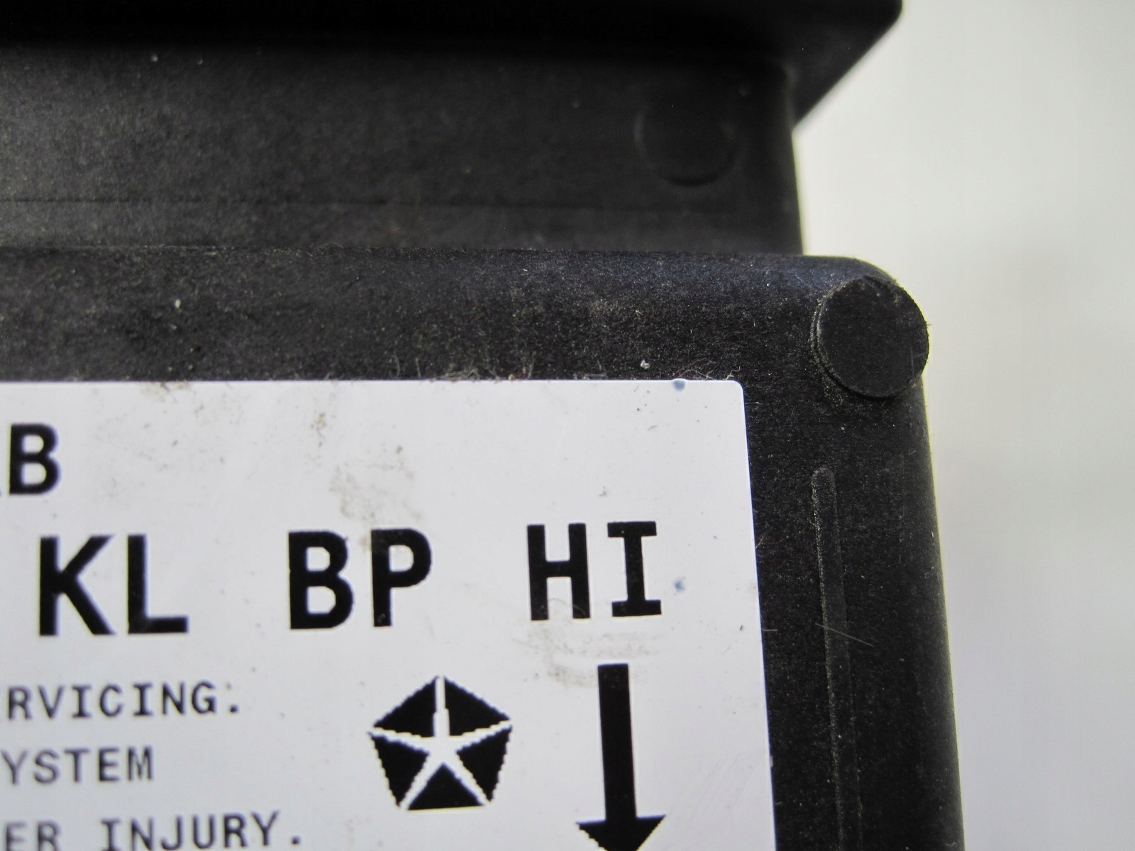 Moduł sensor airbag Jeep Cherokee P68269745AB Producent inny