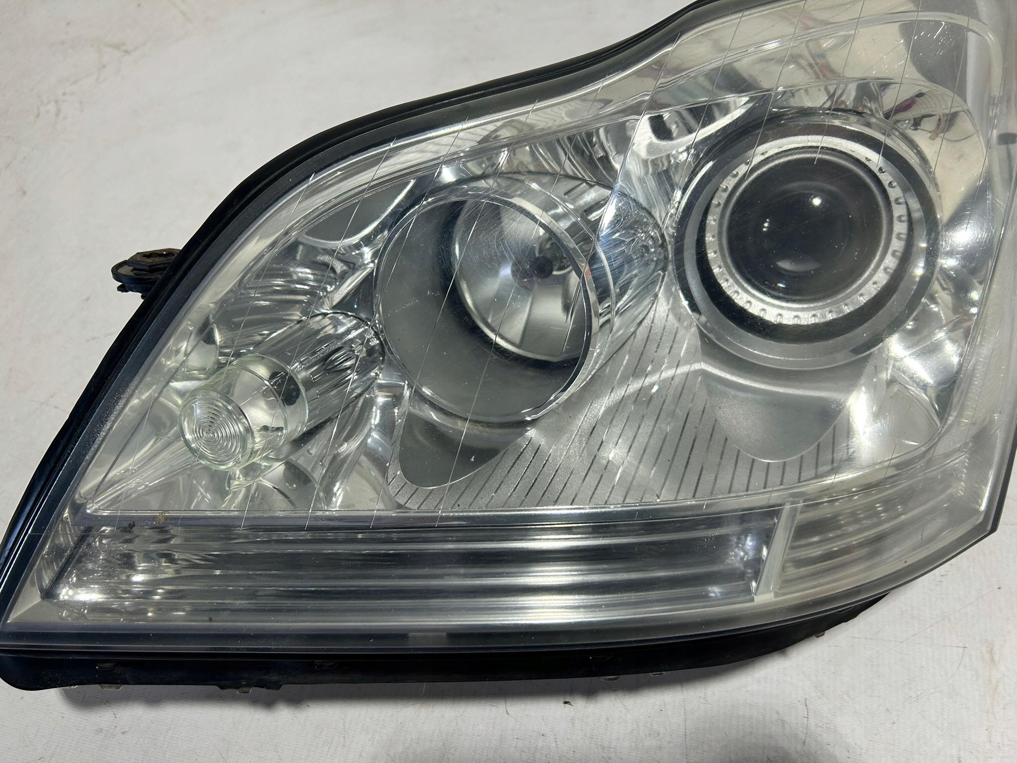 light XENON MERCEDES GL X164 left front
