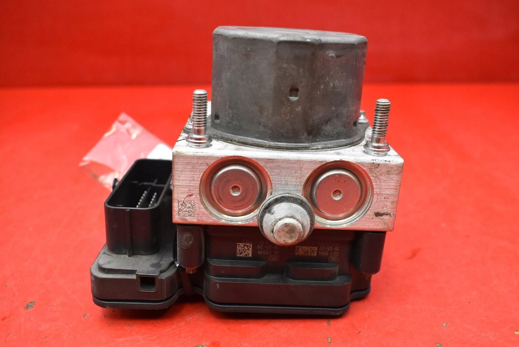 Pompa ABS 39084530 OPEL CORSA E 1.4 TWINPORT 90 KM 14-20