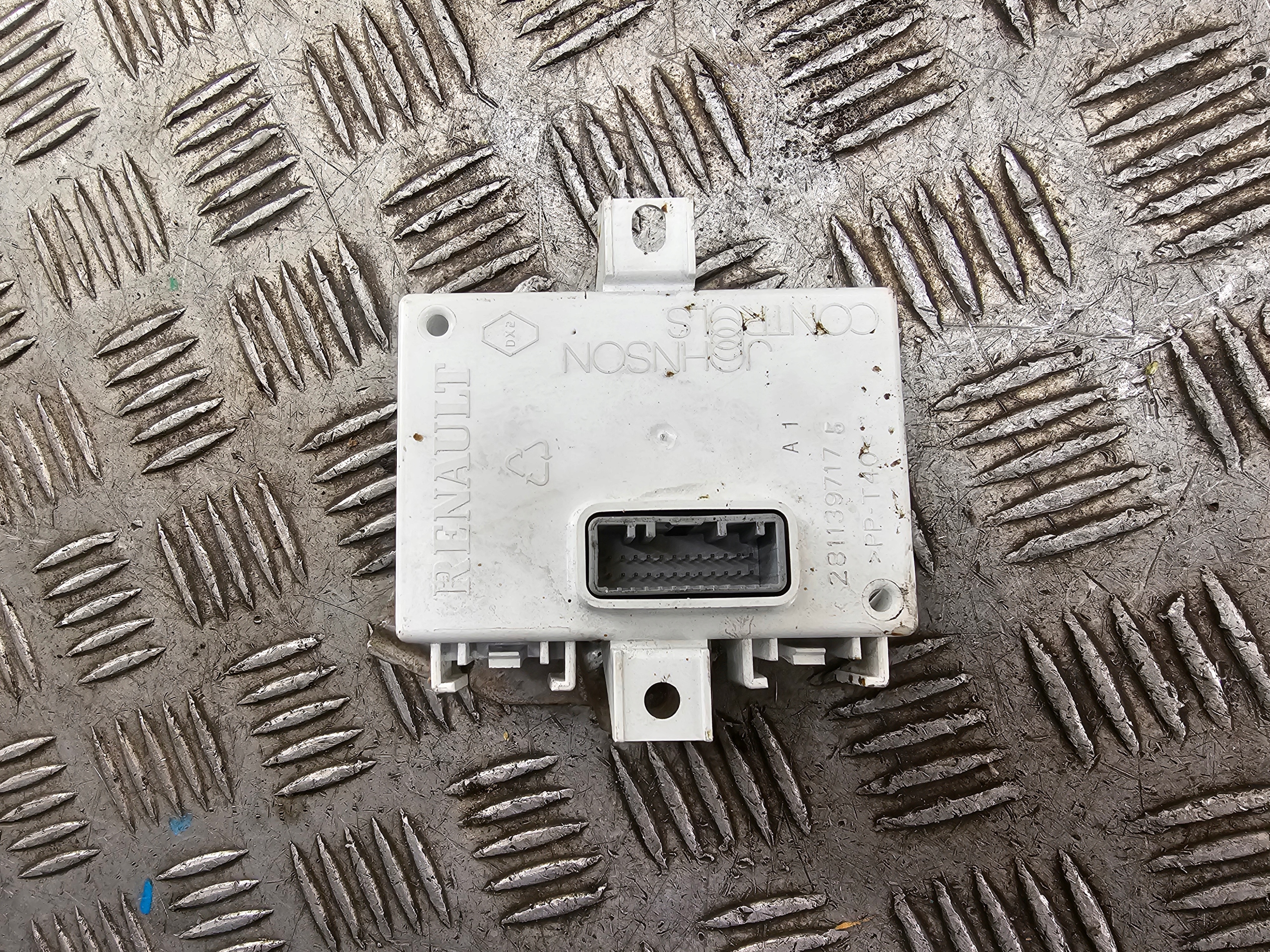 Module Navigation 283467680R RENAULT CLIO IV