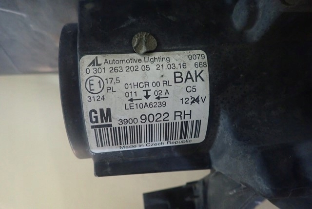 LAMPA PRAWA REFLEKTOR PRAWY OPEL ZAFIRA C 12-16R Producent części Opel OE