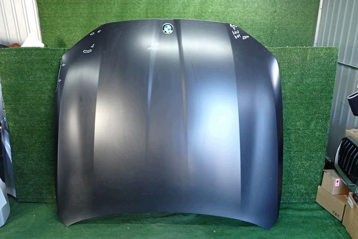 BMW G60 G61 5 23- motorháztető