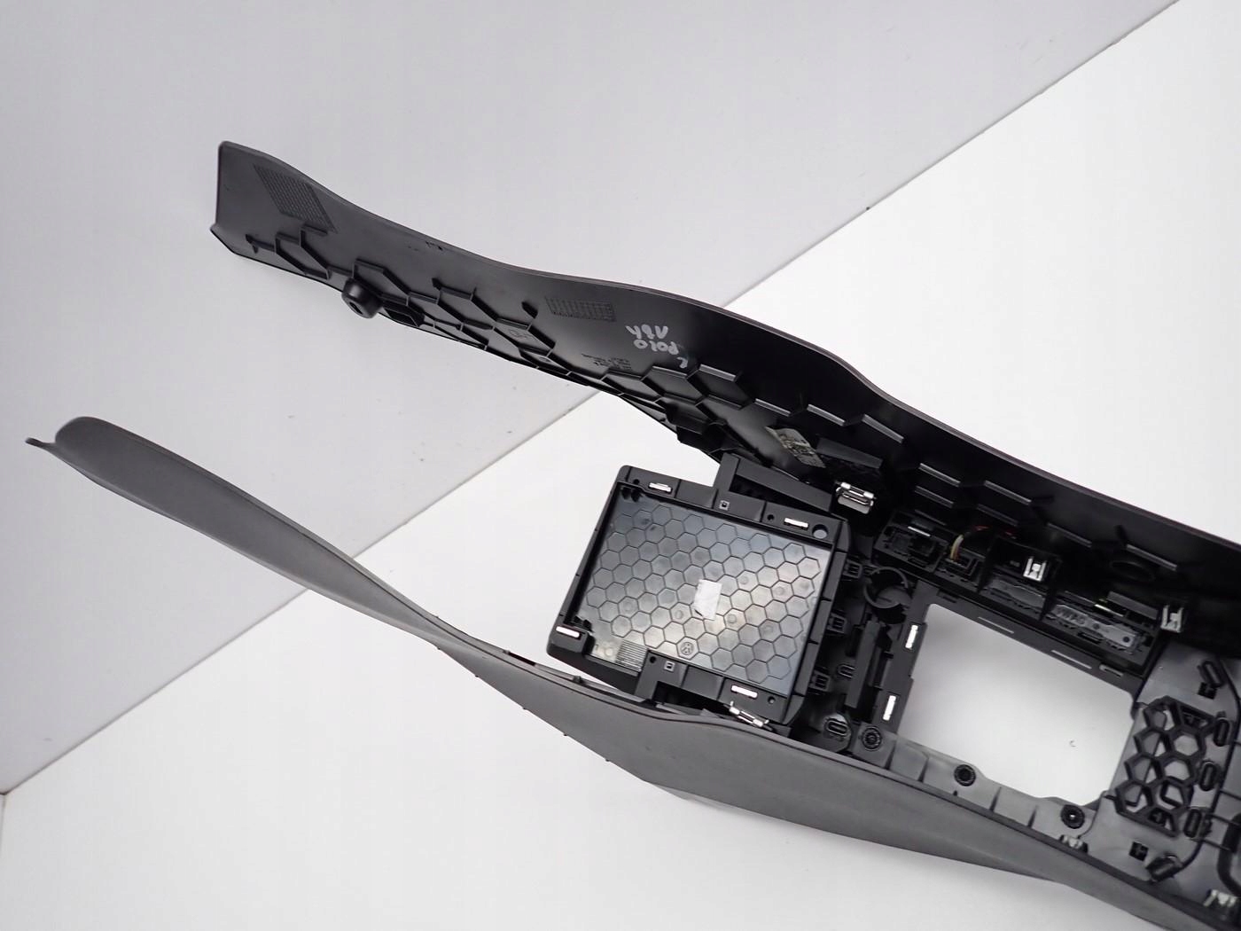 тунель европа оригинал 2G1863241K 2G1863243A vw POLO 2G VI 18R