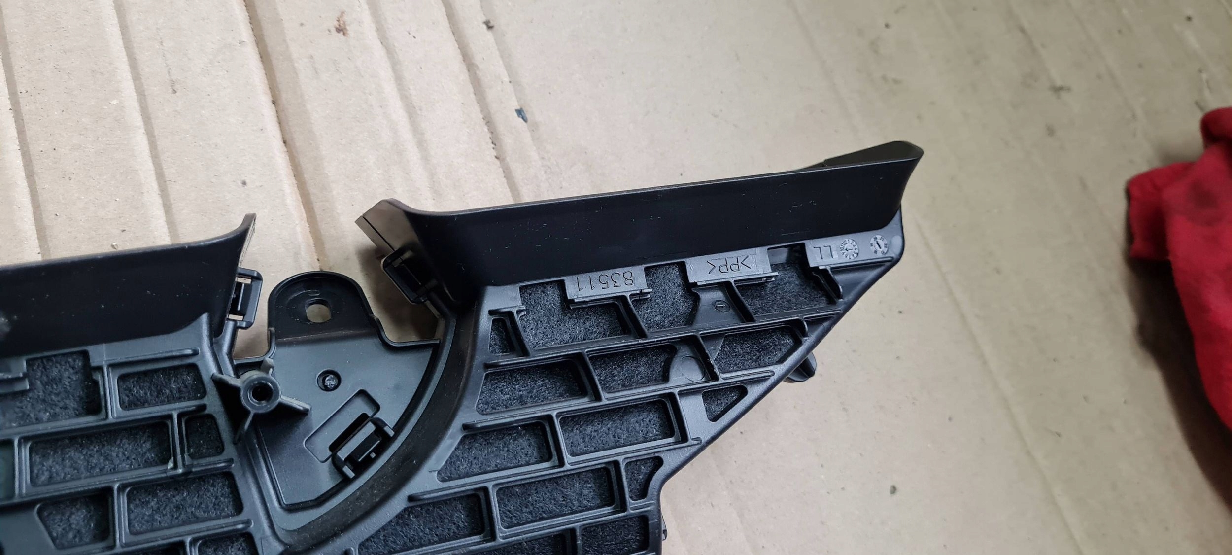 A6 C8 4K drain intake air 4K1819389 A7 4K