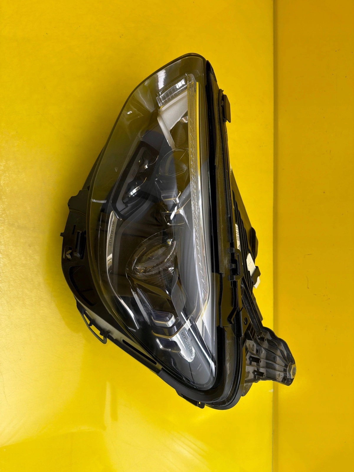 light left Mercedes E-class W213 Lift Multibeam A2139064309