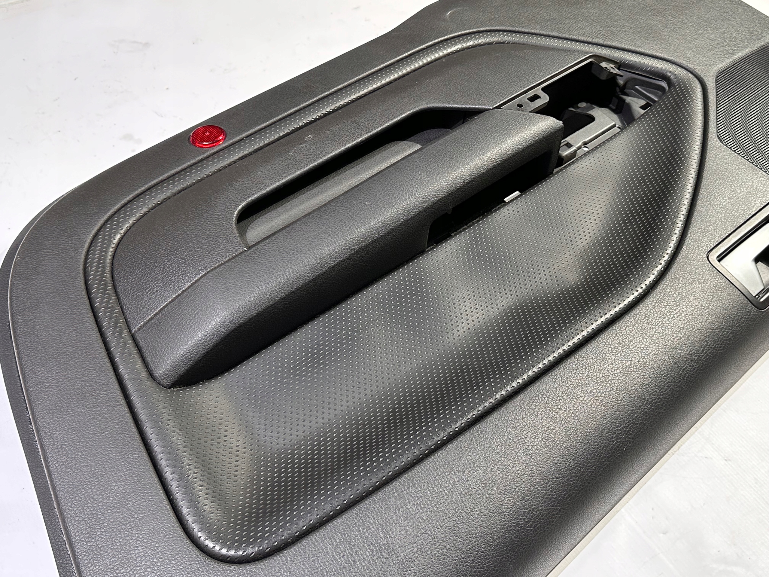 side door upholstery side right right Ford Mustang 2005 - 2009