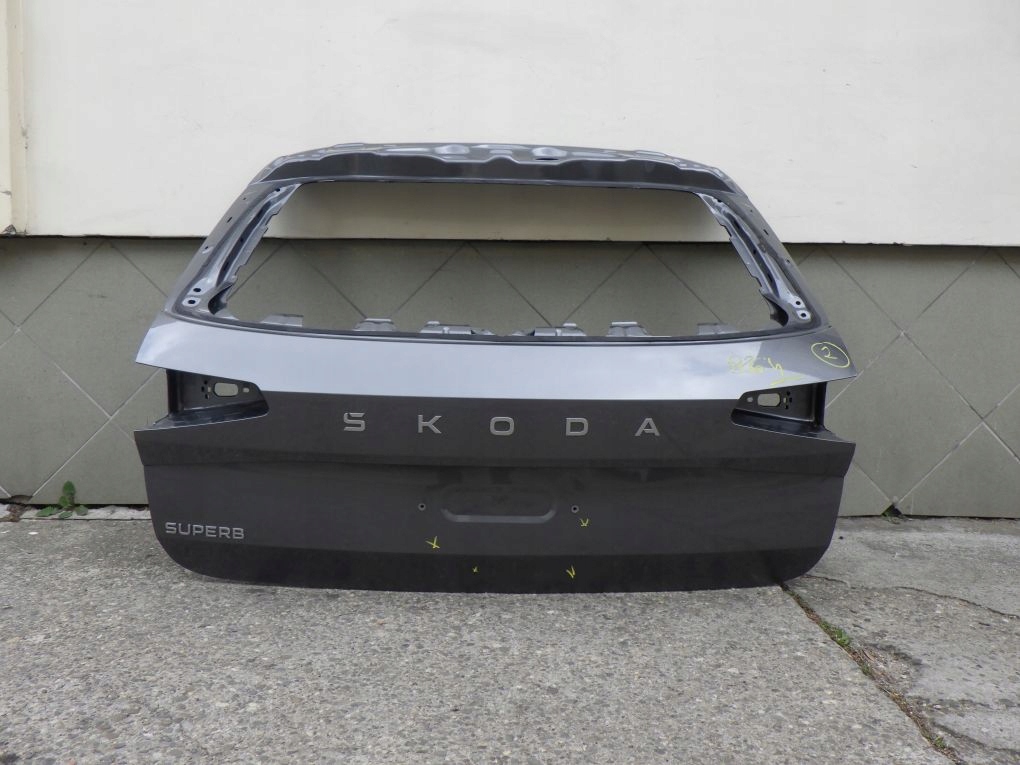 SKODA SUPERB IV 4 KOMBI 2024- Heckklappe