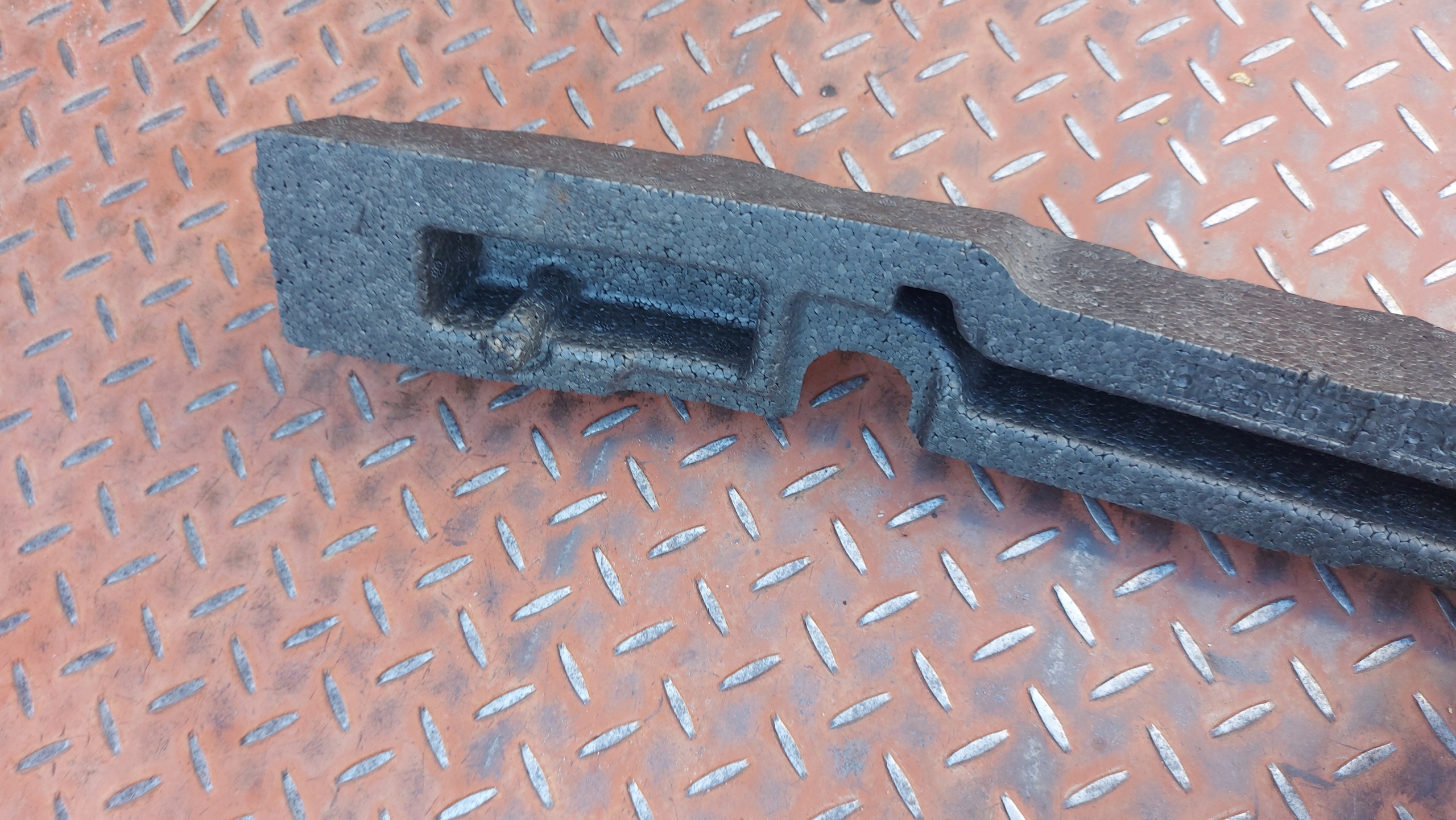 ABSORBER ASSORBITORE Paraurti Anteriore TOYOTA AYGO II 14