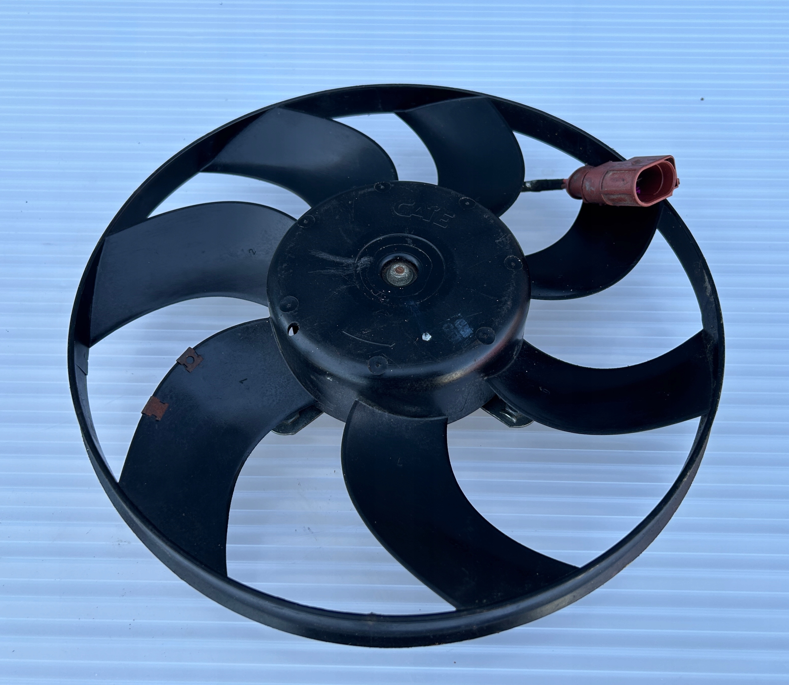 WIATRAK WENTYLATORA CHŁODNICY AUDI A1 8X TT 8J 3C0959455G