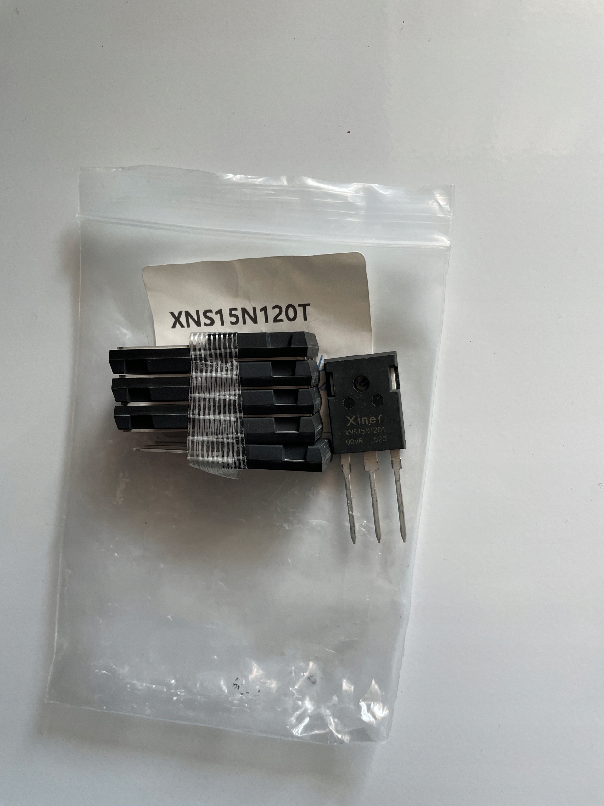 Tranzystor XINER XNS15N120T