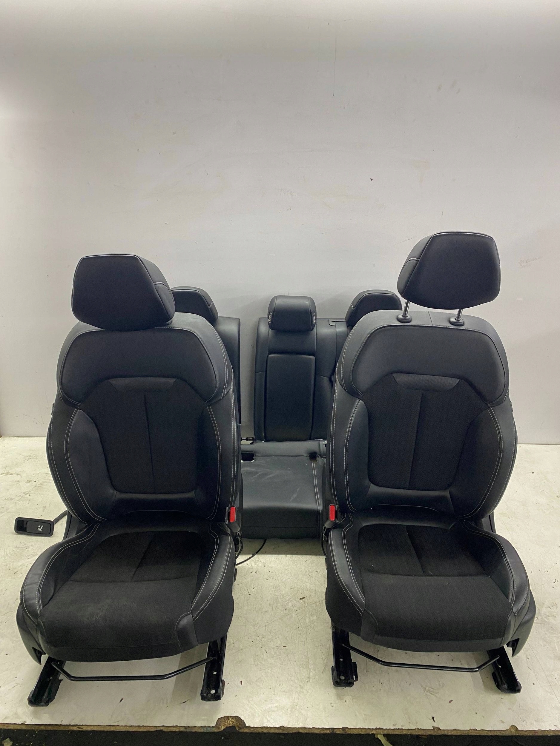 RENAULT KADJAR Sitze Seiten Halbleder ANGLIK