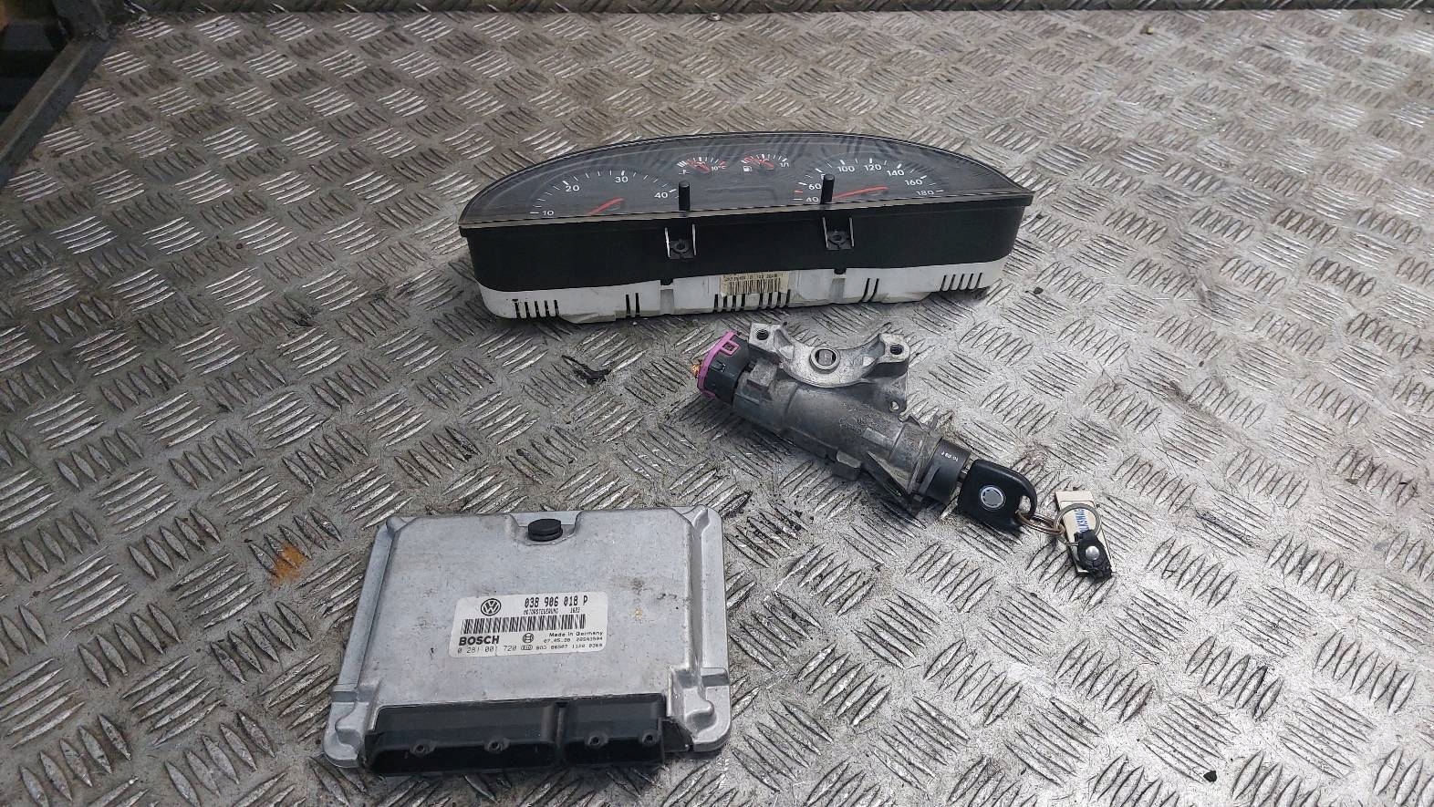 Стартовий комплект VW PASSAT B5 1.9 TDI 038906018P