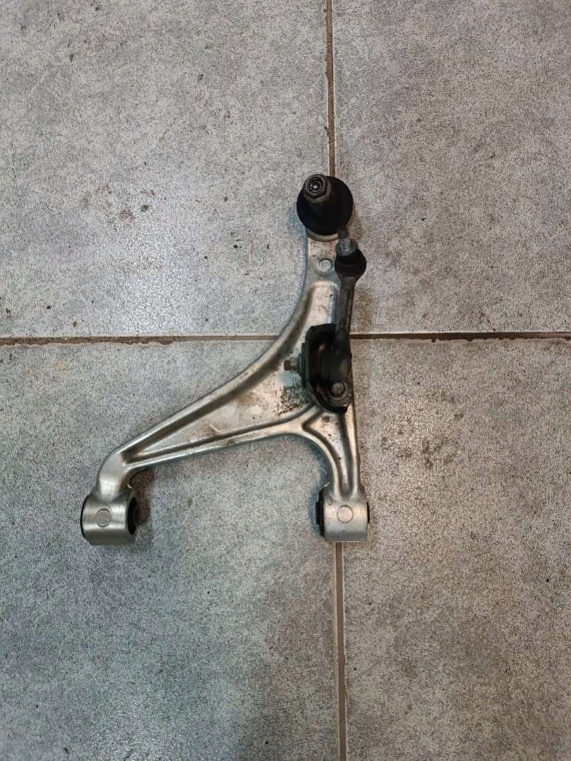 Ричаг правий зад. Інфініті G37 r2013