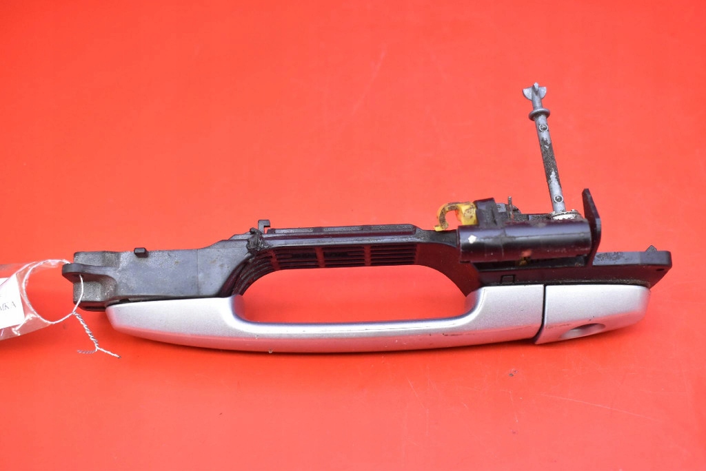 handle left front front SREBRNA DAIHATSU SIRION 2 II M300 LIFT 07-13