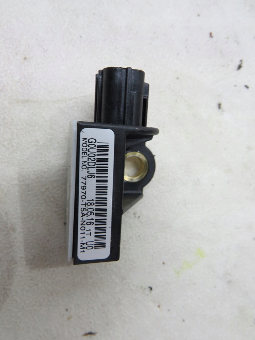 CZUJNIK UDERZENIA UDERZENIOWY HONDA JAZZ IV 15-