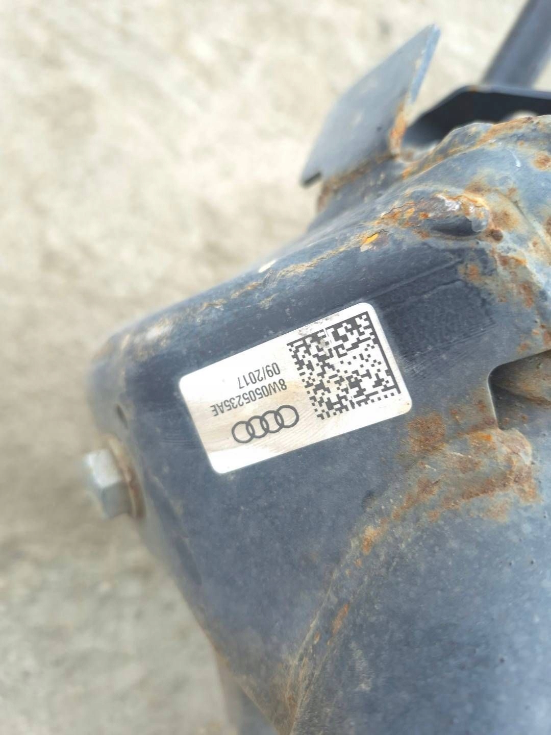 Achsträger träger heck hinten Querlenker AUDI A4 B9 2.0 TSI OSKA