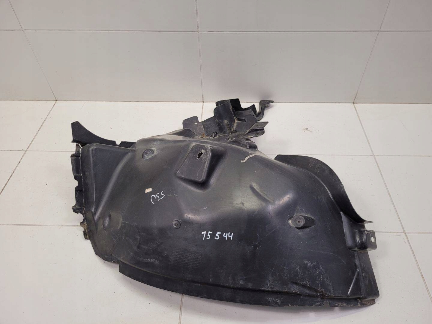mudguard front left side Land Rover Discovery Sport 2017 FK72-16A574-AD