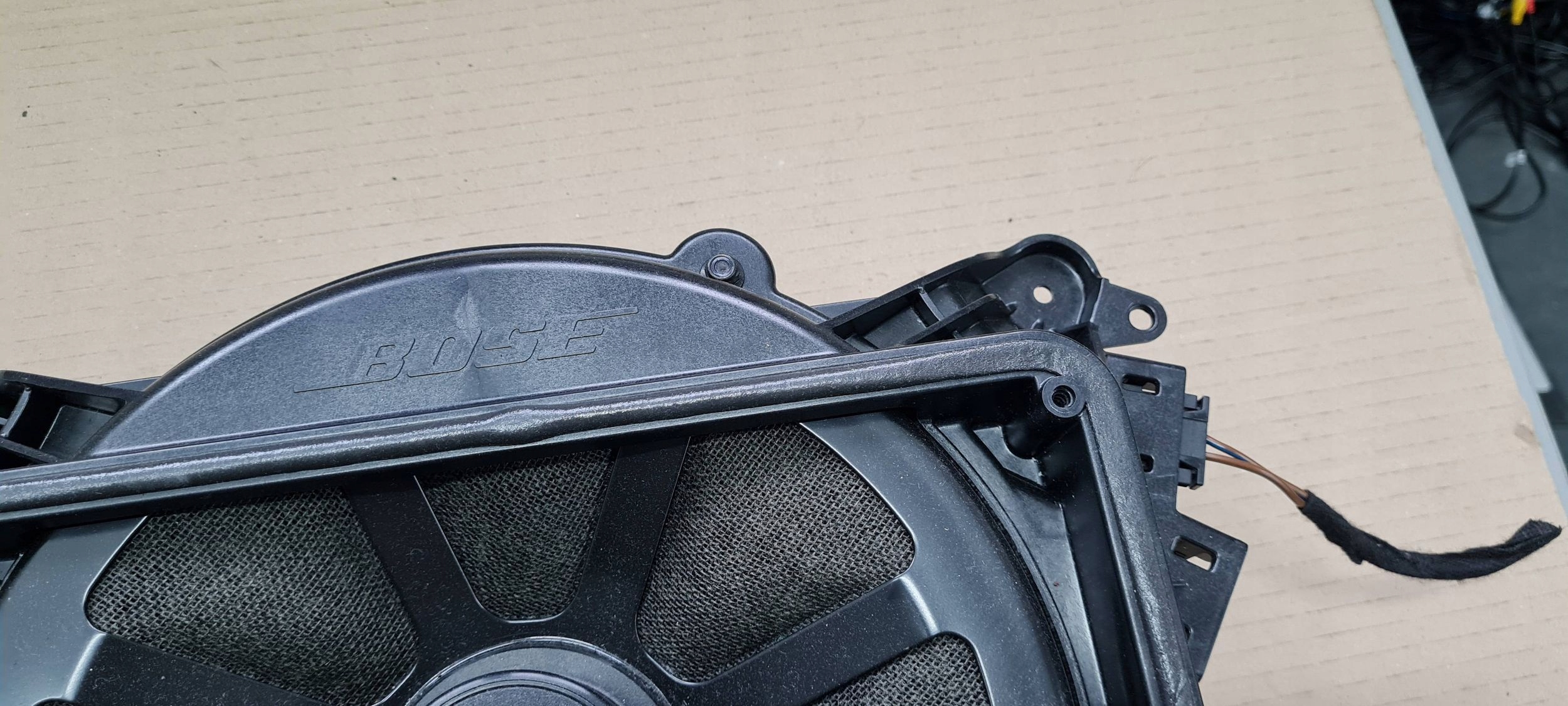 A6 C7 LIFT speaker BASOWY SUBWOOFER BOSE 4G2035709 sedan