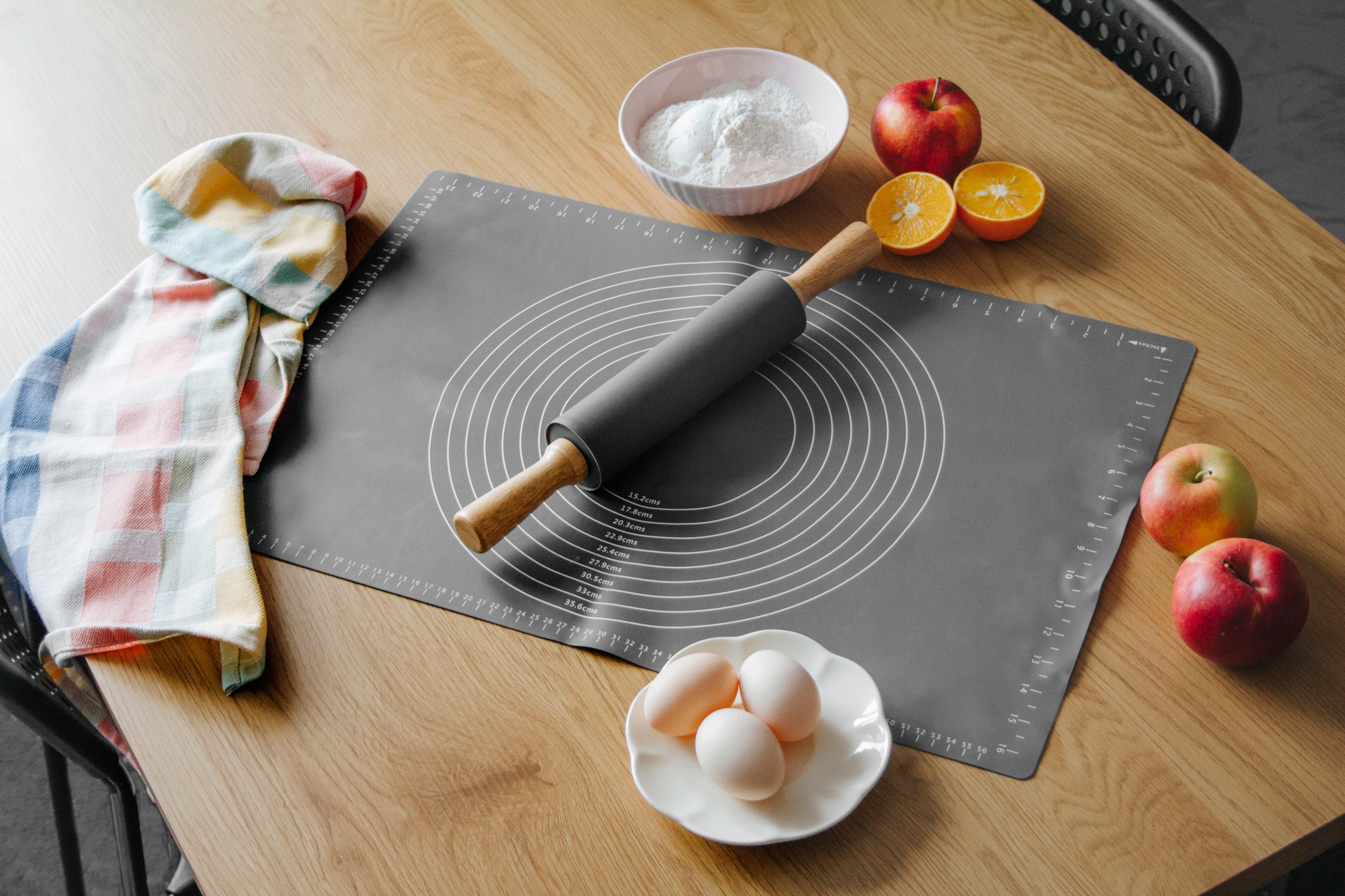 WAŁEK DO CIASTA + STOLNICA SILIKONOWA XXXL 60 x 40 Materiał silikon