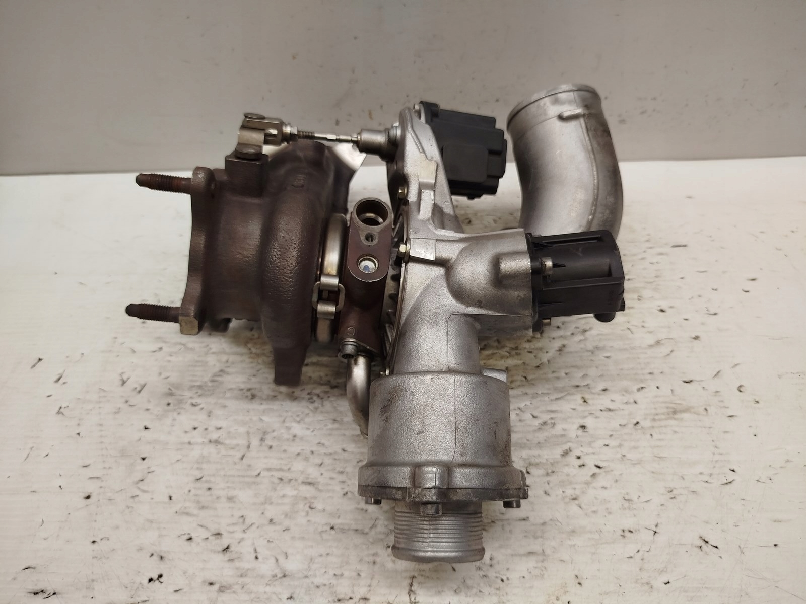turbo Audi A4 A5 A6 06L145654A 2.0 TFSI