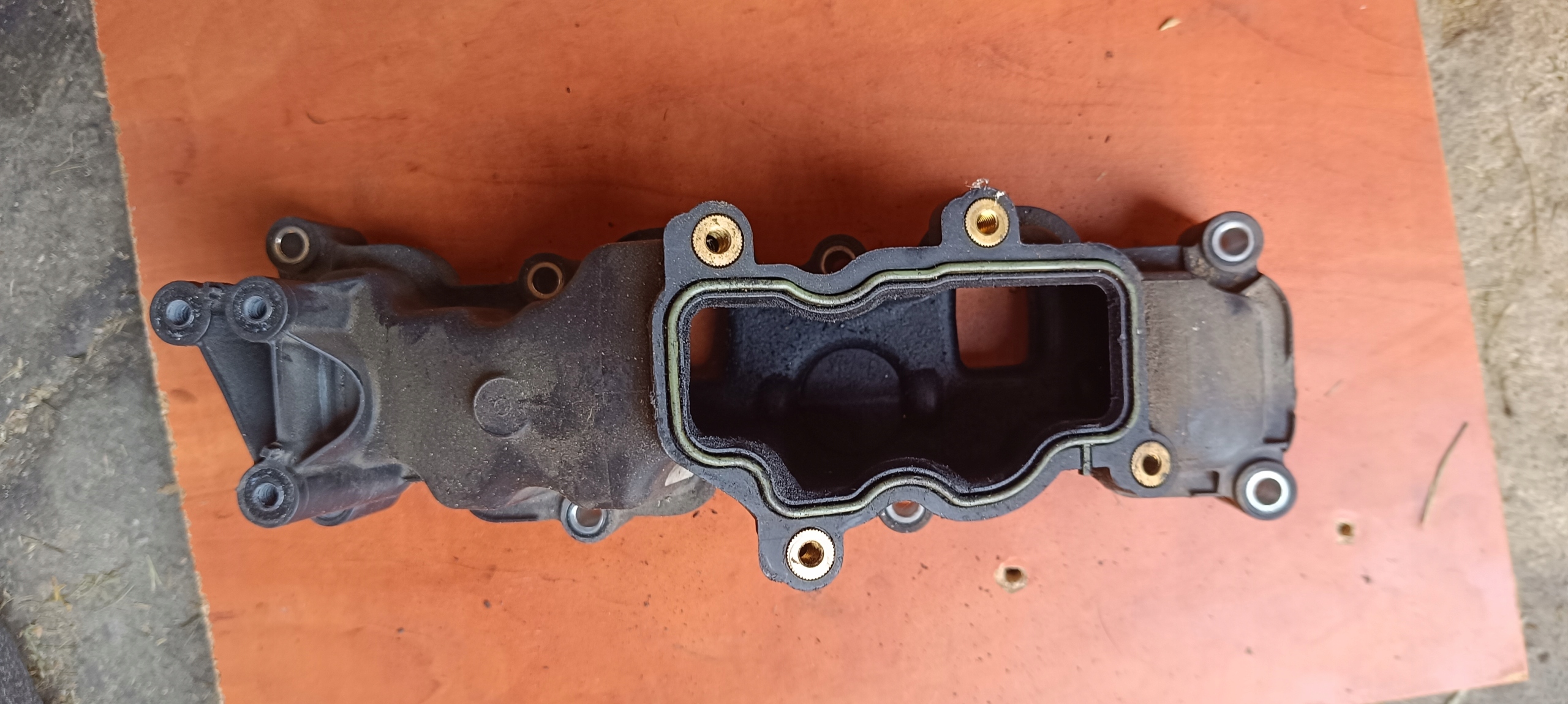 intake manifold right PHAETON A6 3.0TDI 059129712CA