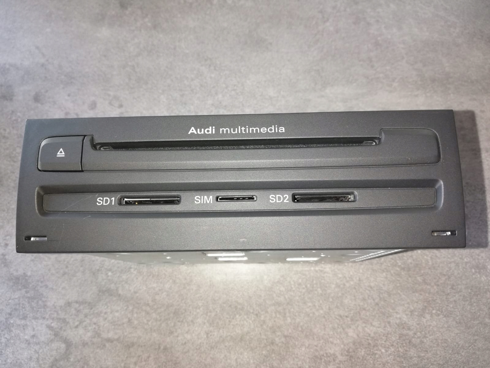 AUDIA A8 D4 кард-рідер MMI + SD + SIM 4H0035670