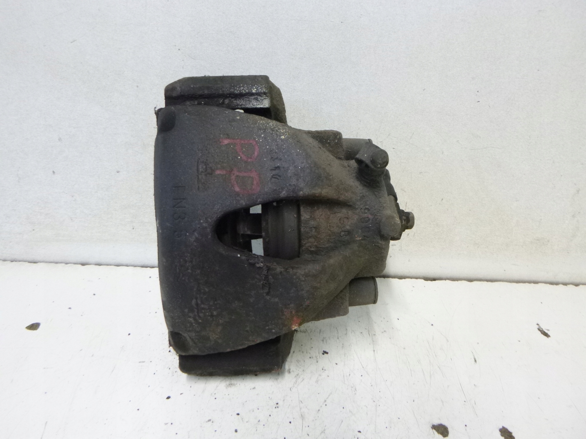 caliper brake front Opel Astra G Kombi 1.8 98r.