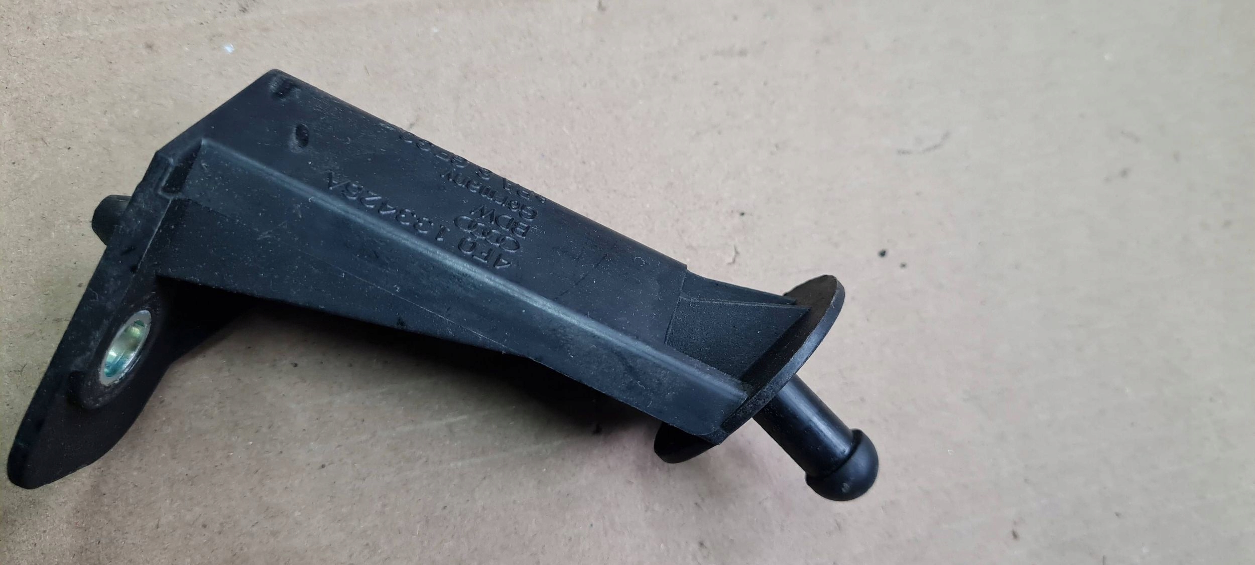 A6 C6 LIFT Halter filter luft 4F0133426A