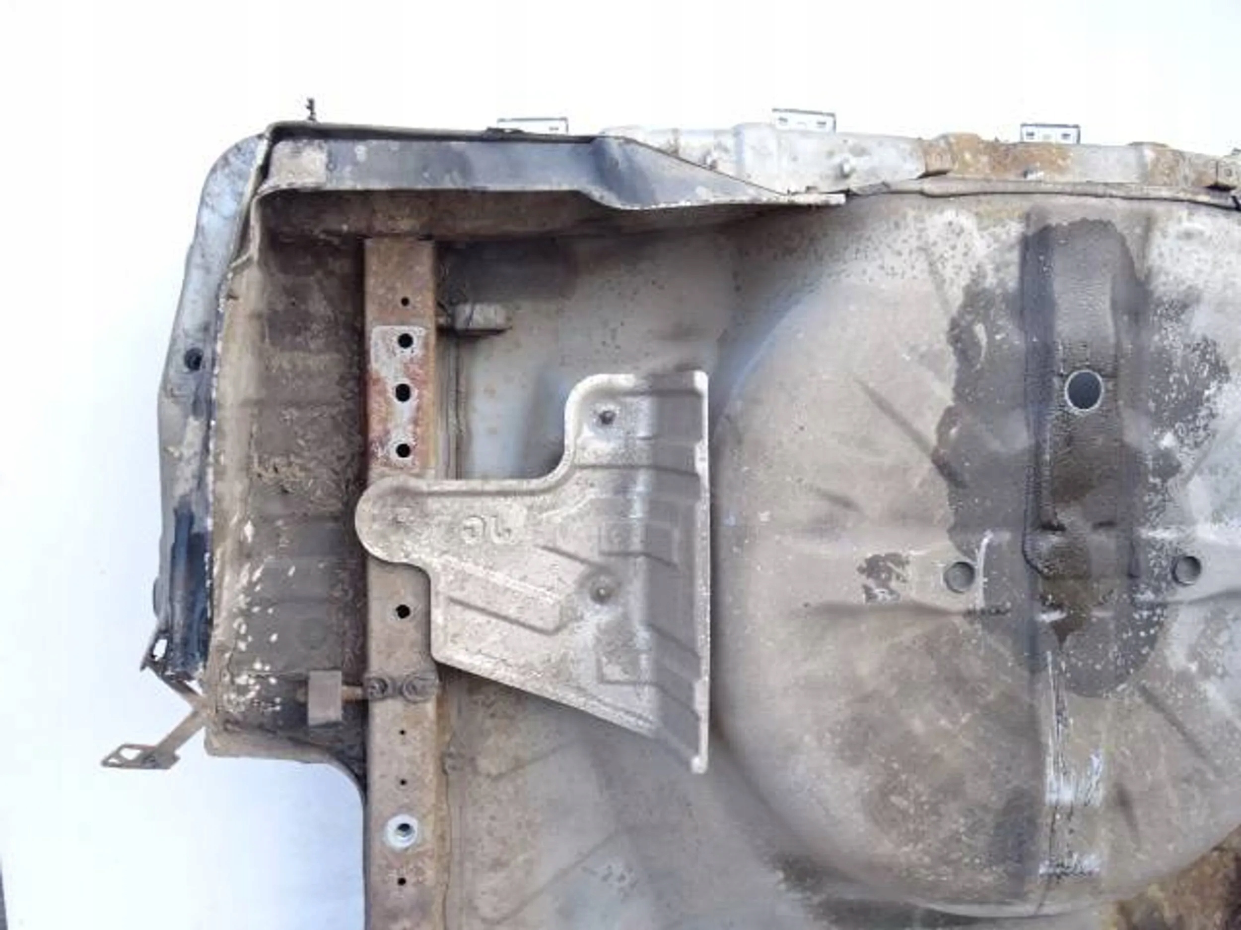 Pas tył podłoga bagażnika Nissan X-Trail T31 KYOG Typ samochodu 4x4/SUV