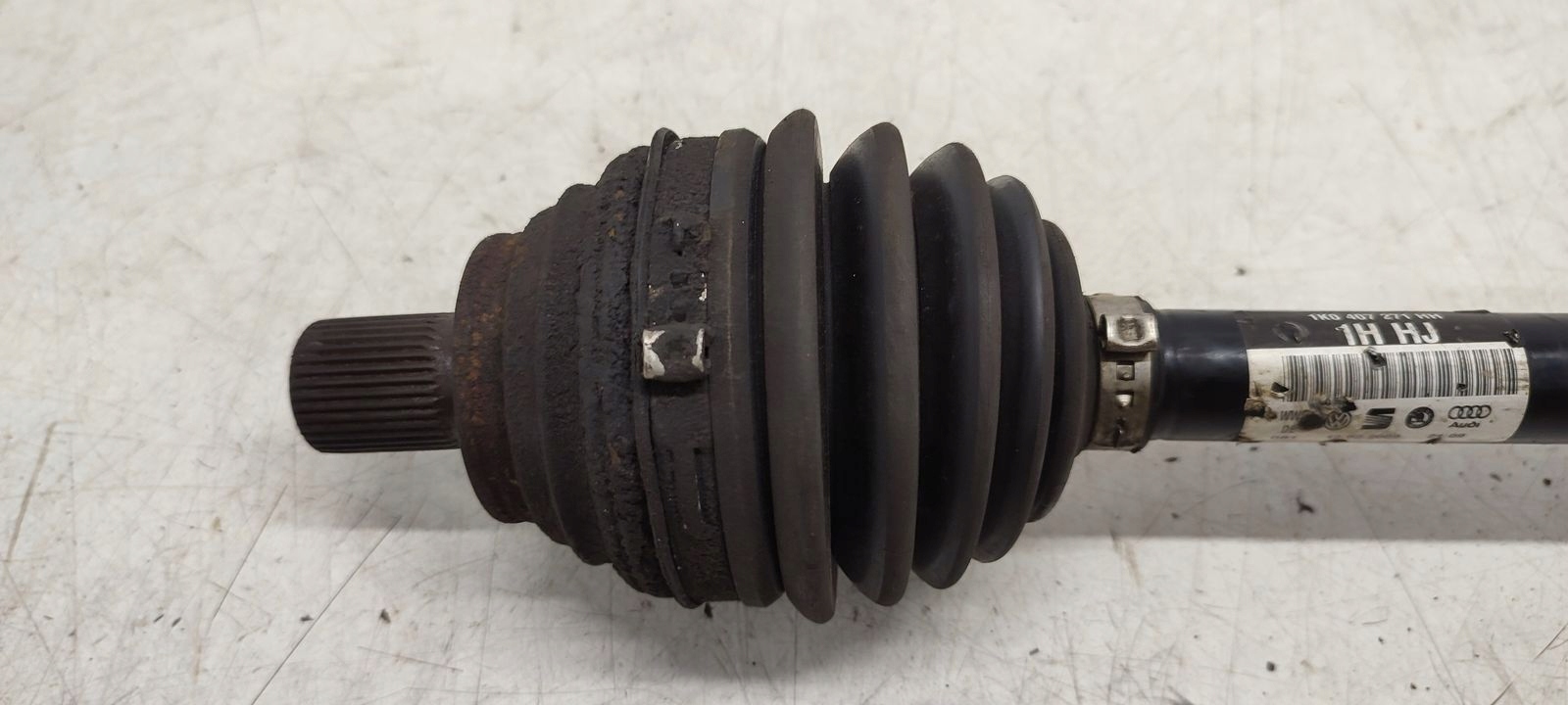 semi-axis left VW Touran and LIFT 1,4 TSI